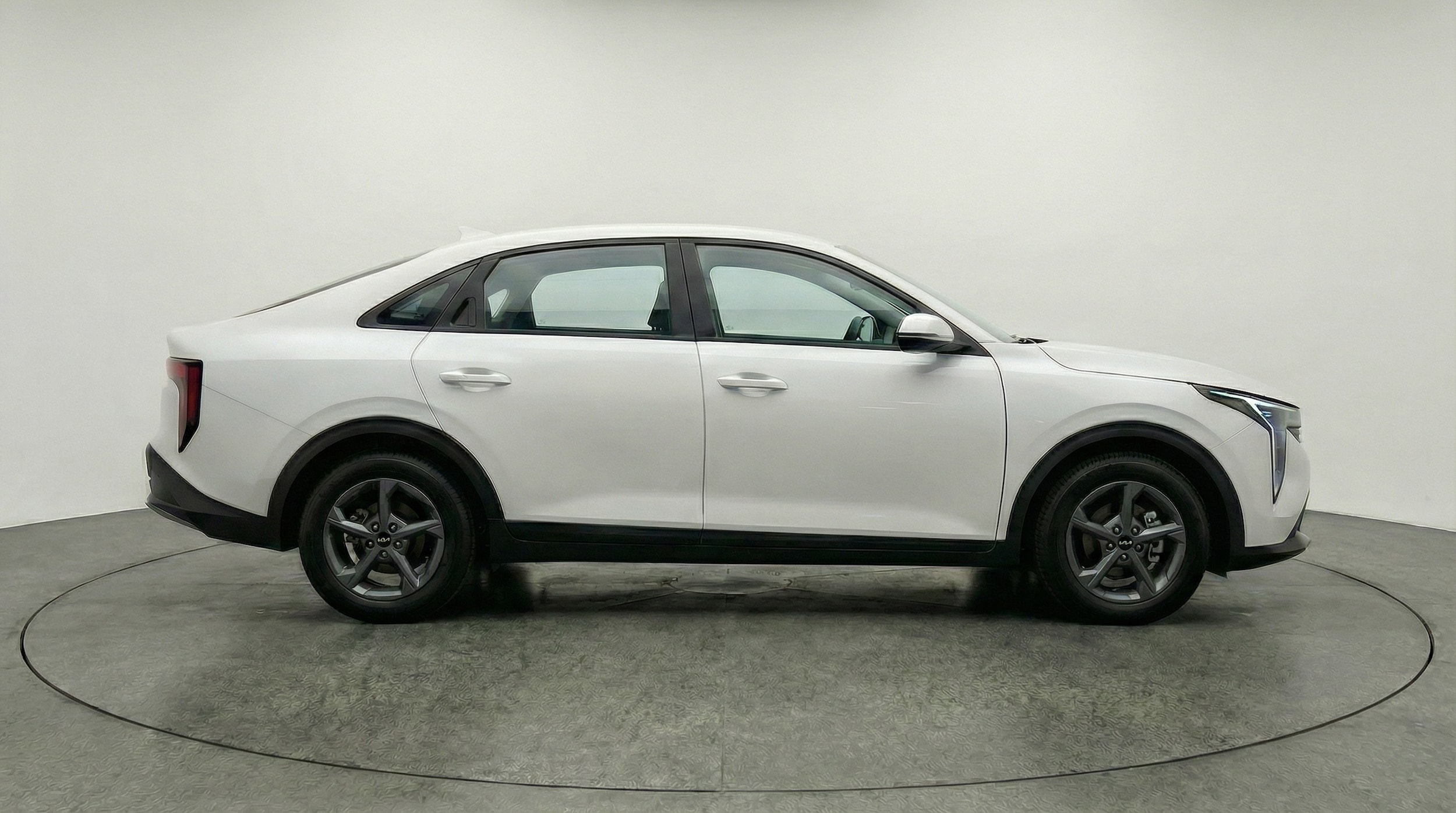 Thumbnail: 2025 Kia K4 - 8