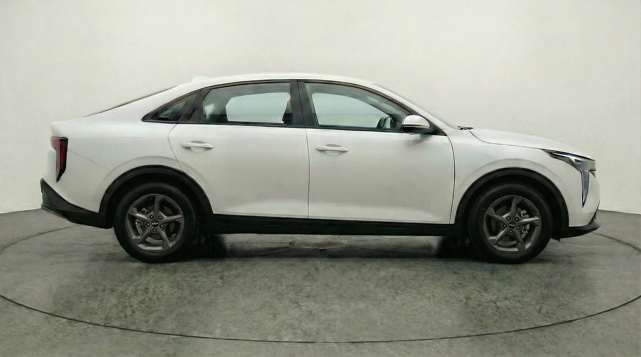 Thumbnail: 2025 Kia K4 - 10