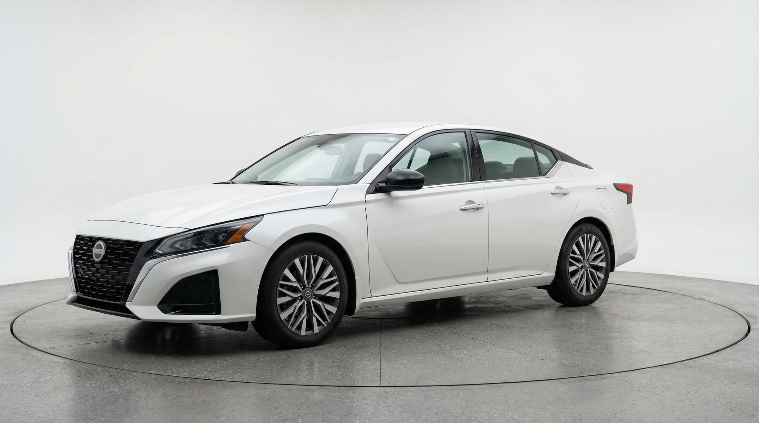 Thumbnail: 2025 Nissan Altima - 3