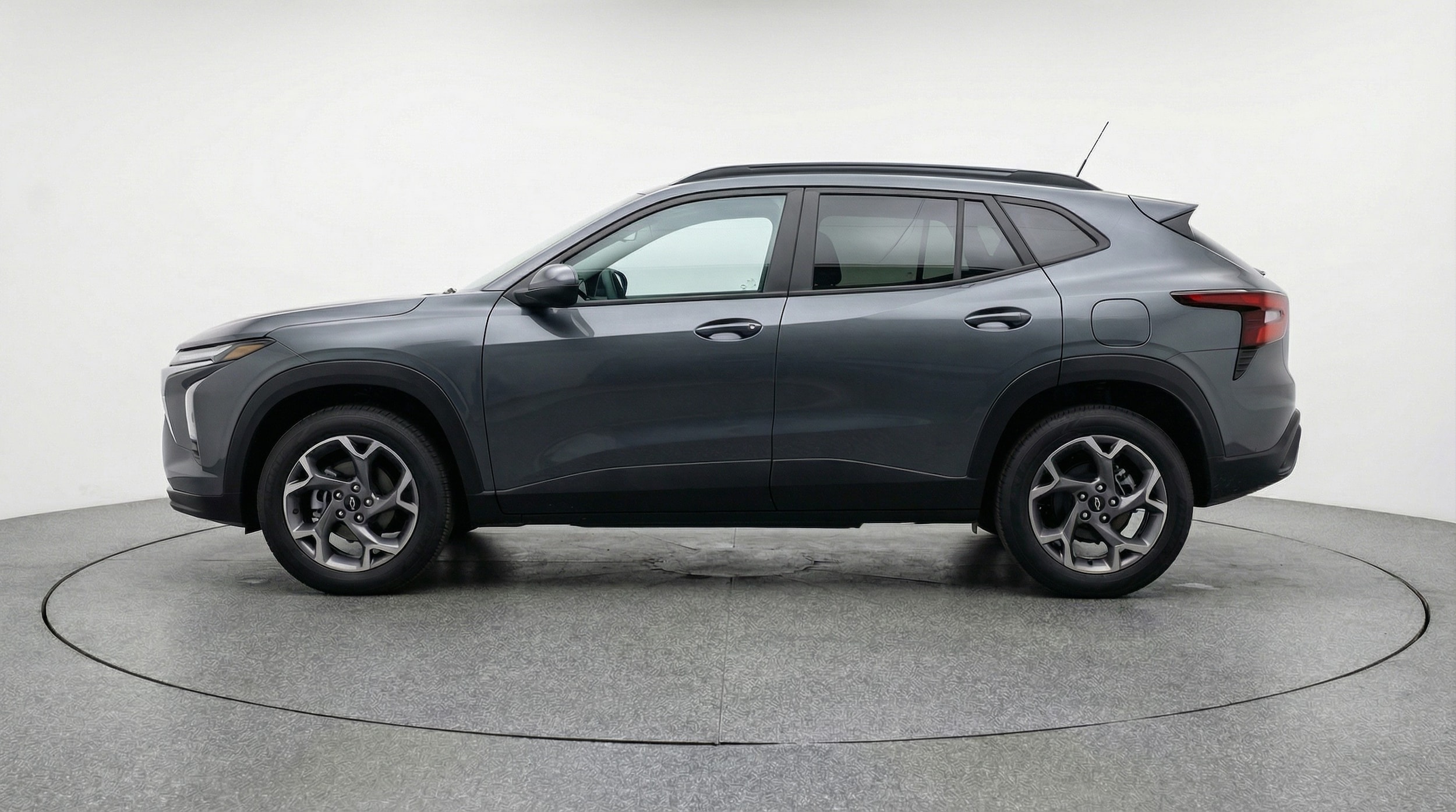 Thumbnail: 2025 Chevrolet Trax - 4