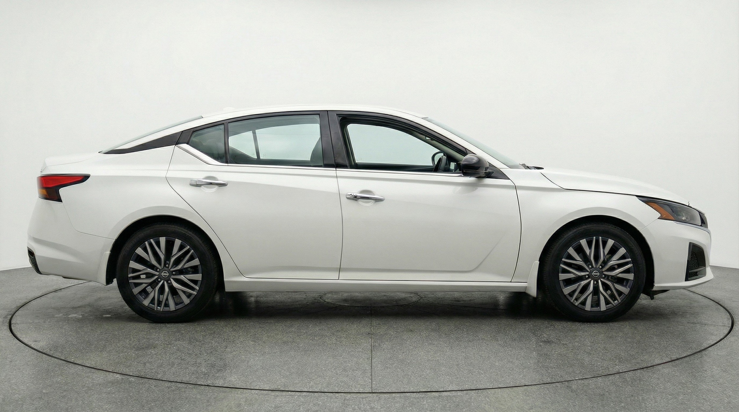 Thumbnail: 2025 Nissan Altima - 11