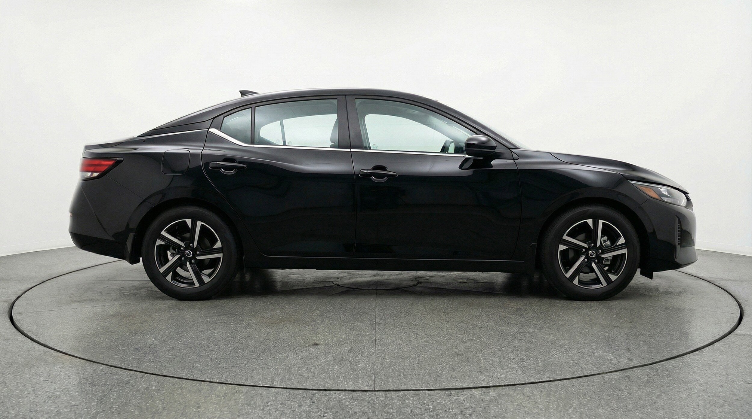 Thumbnail: 2025 Nissan Sentra - 11