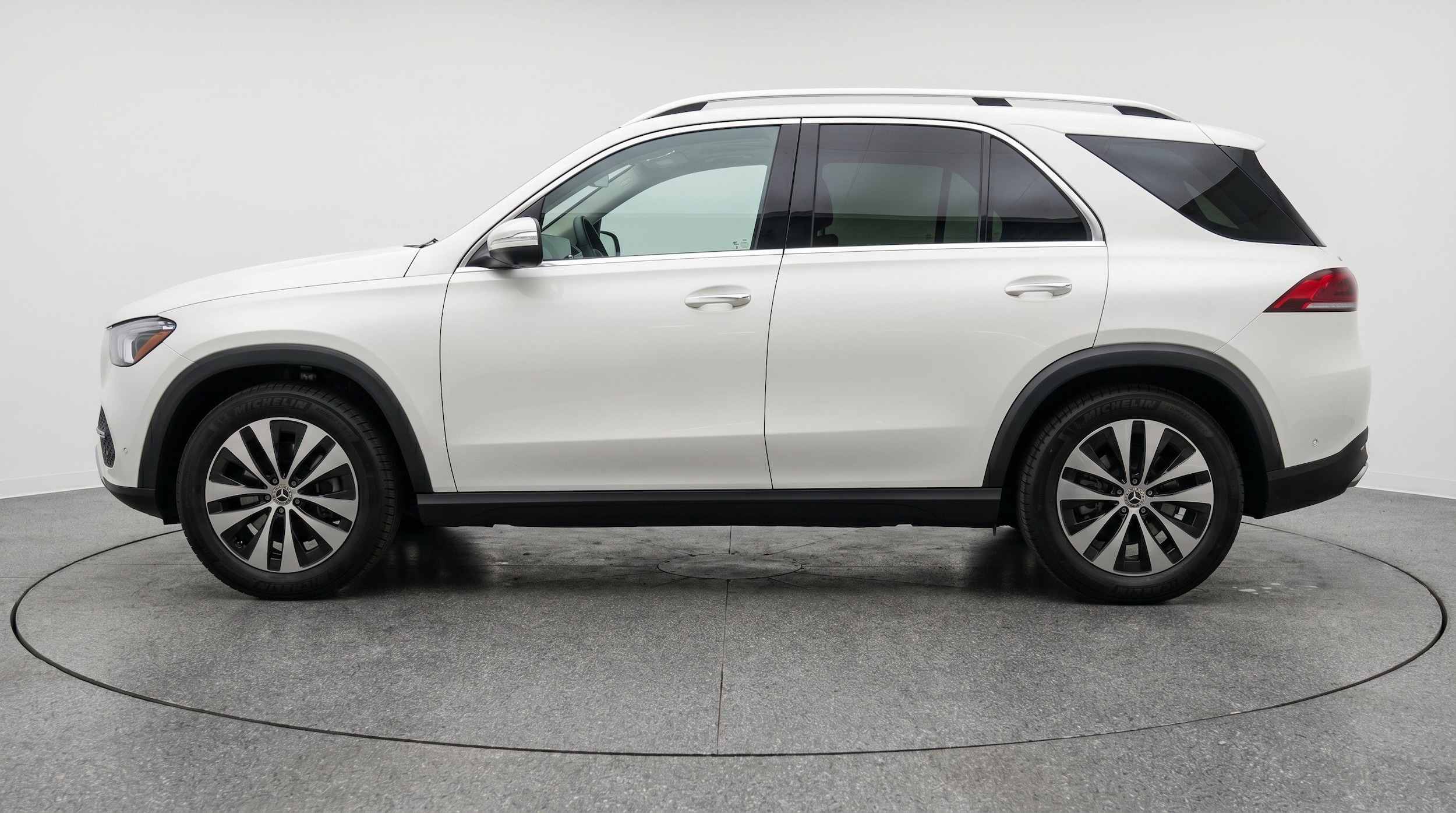 Thumbnail: 2026 Mercedes-Benz GLE - 5