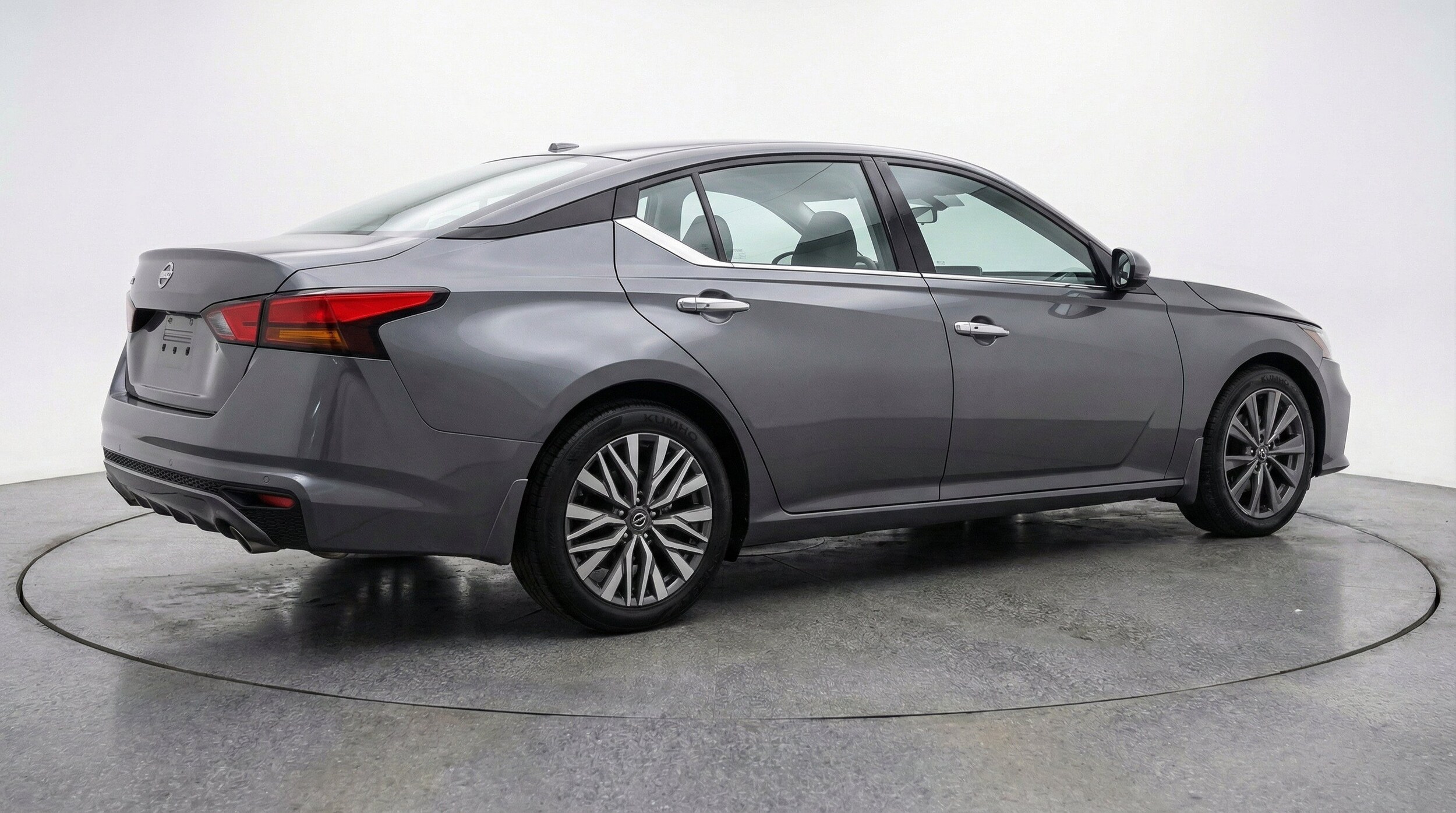 Thumbnail: 2025 Nissan Altima - 9