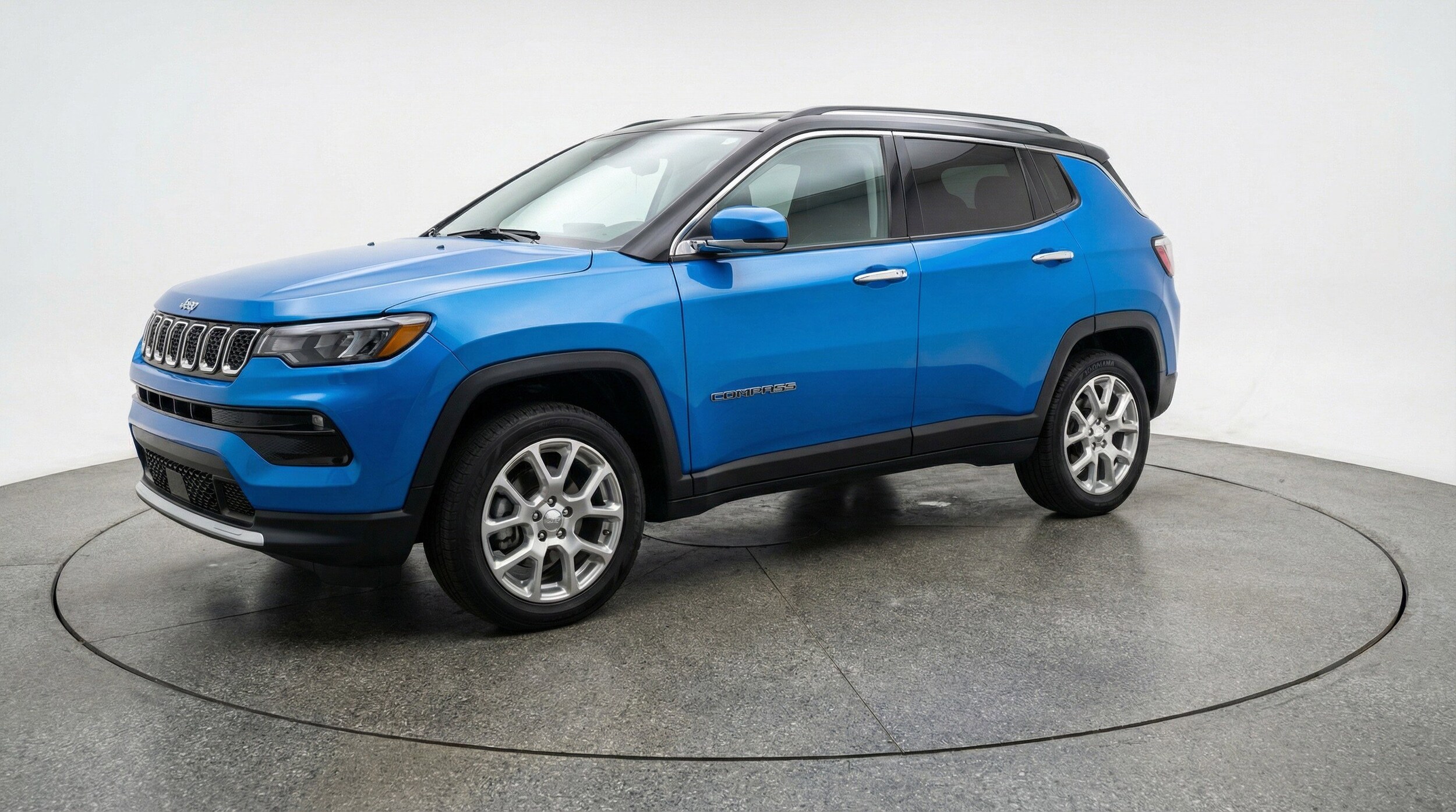 Thumbnail: 2025 Jeep Compass - 3
