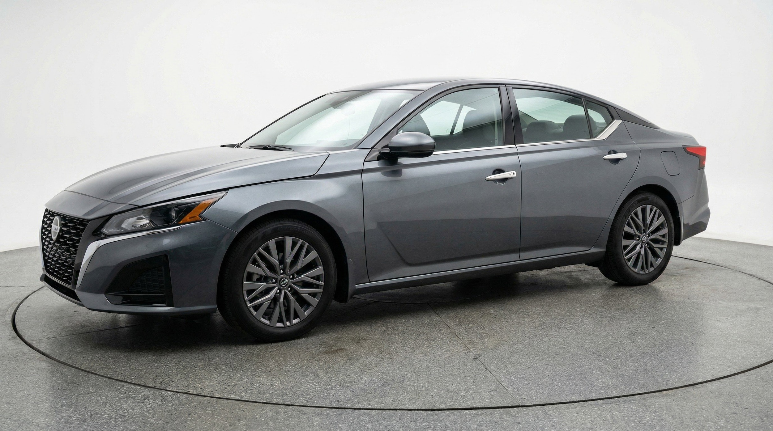 Thumbnail: 2025 Nissan Altima - 3
