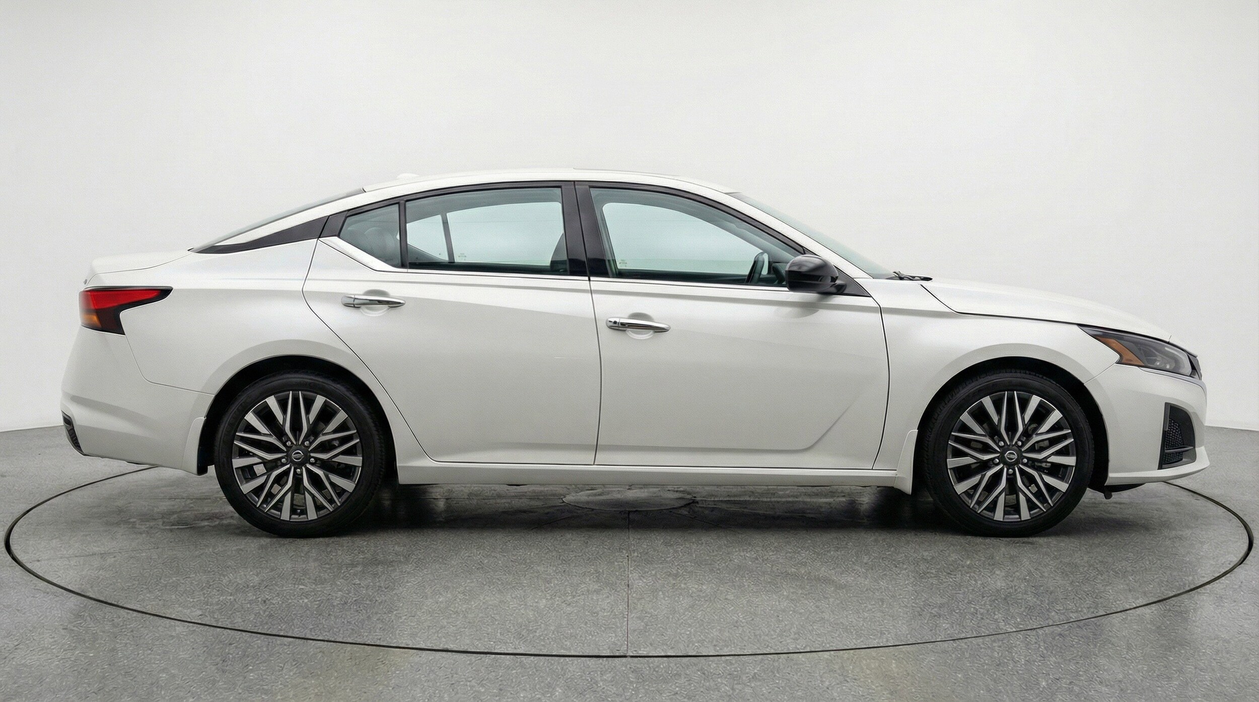 Thumbnail: 2025 Nissan Altima - 11