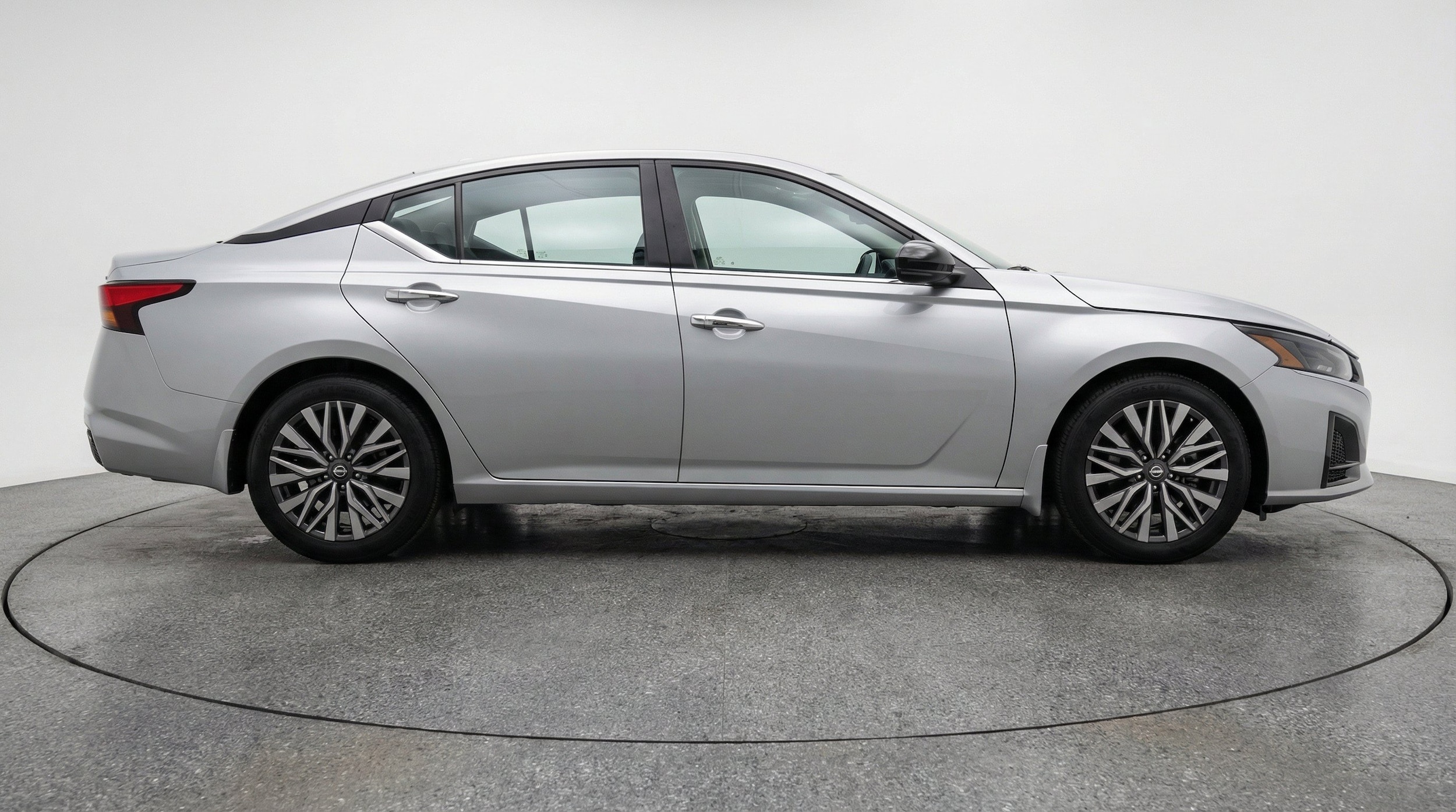 Thumbnail: 2025 Nissan Altima - 10