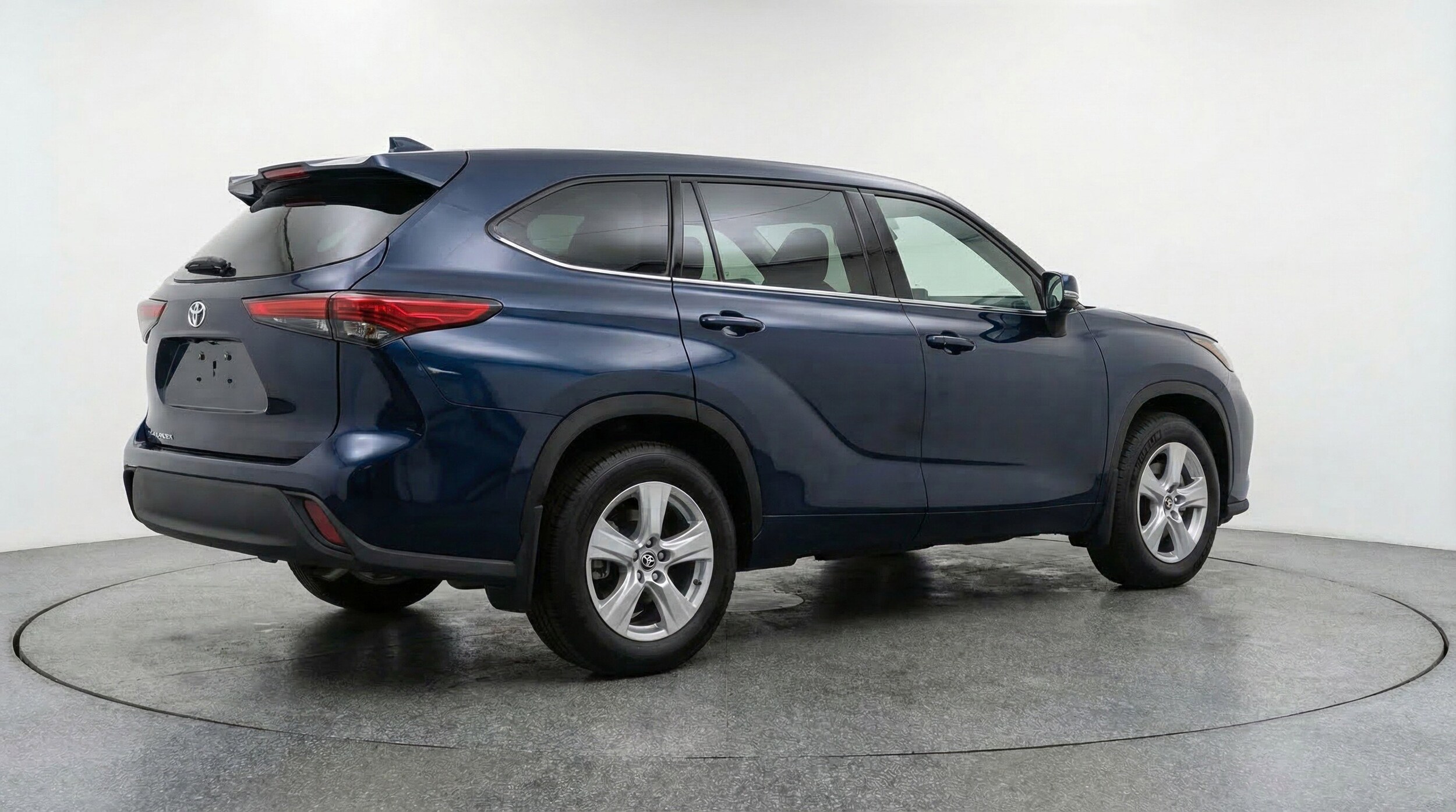 Thumbnail: 2025 Toyota Highlander - 9