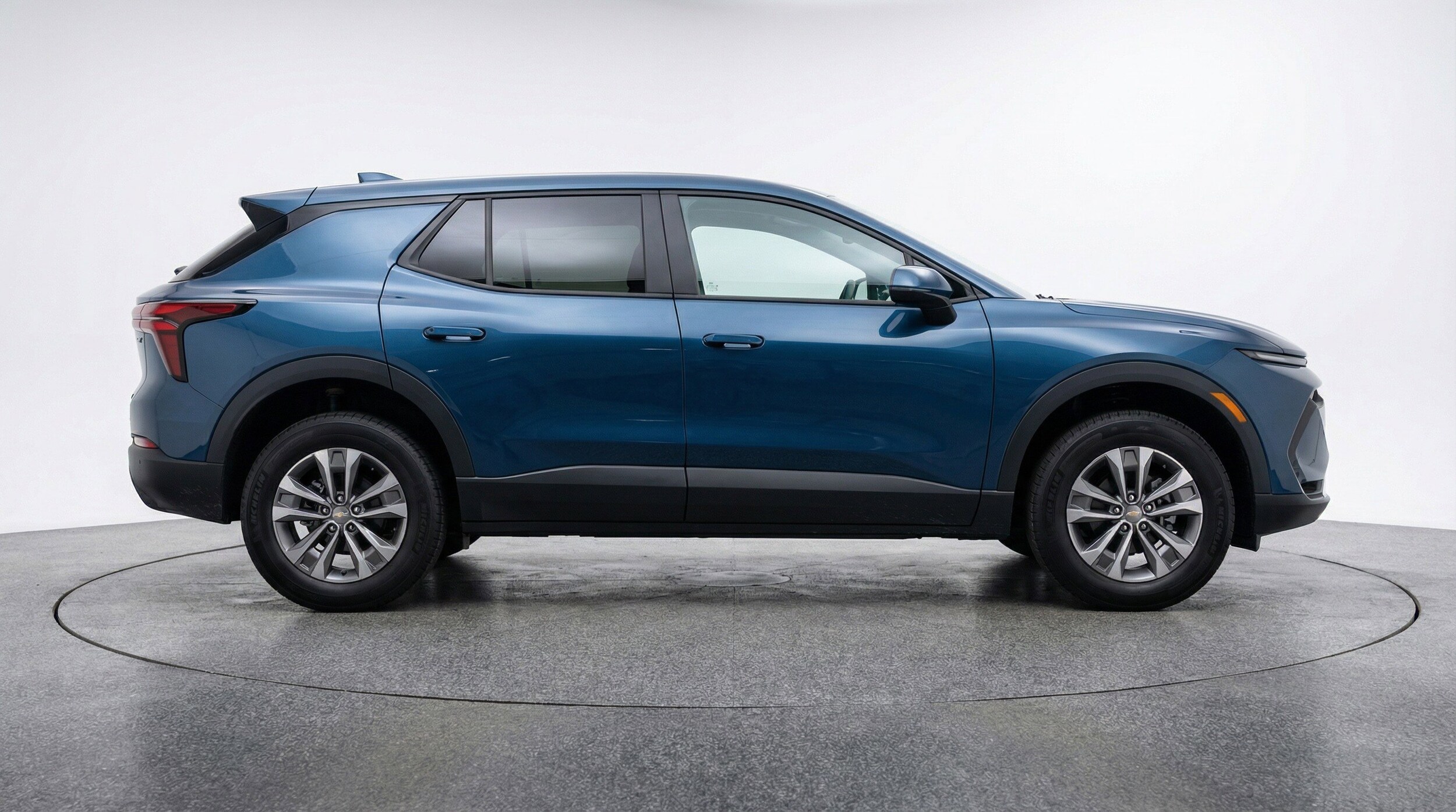 Thumbnail: 2025 Chevrolet Equinox - 11