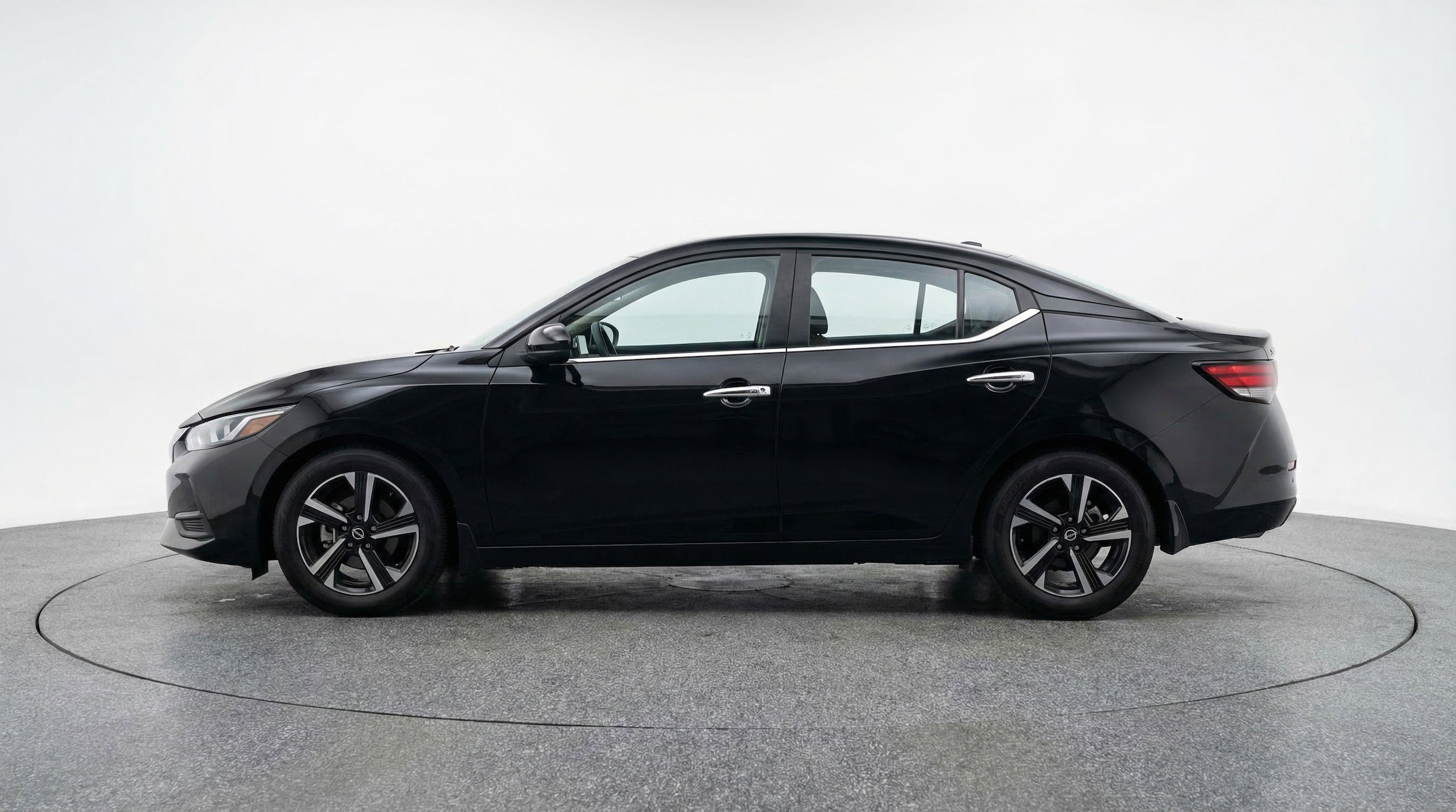 Thumbnail: 2025 Nissan Sentra - 5