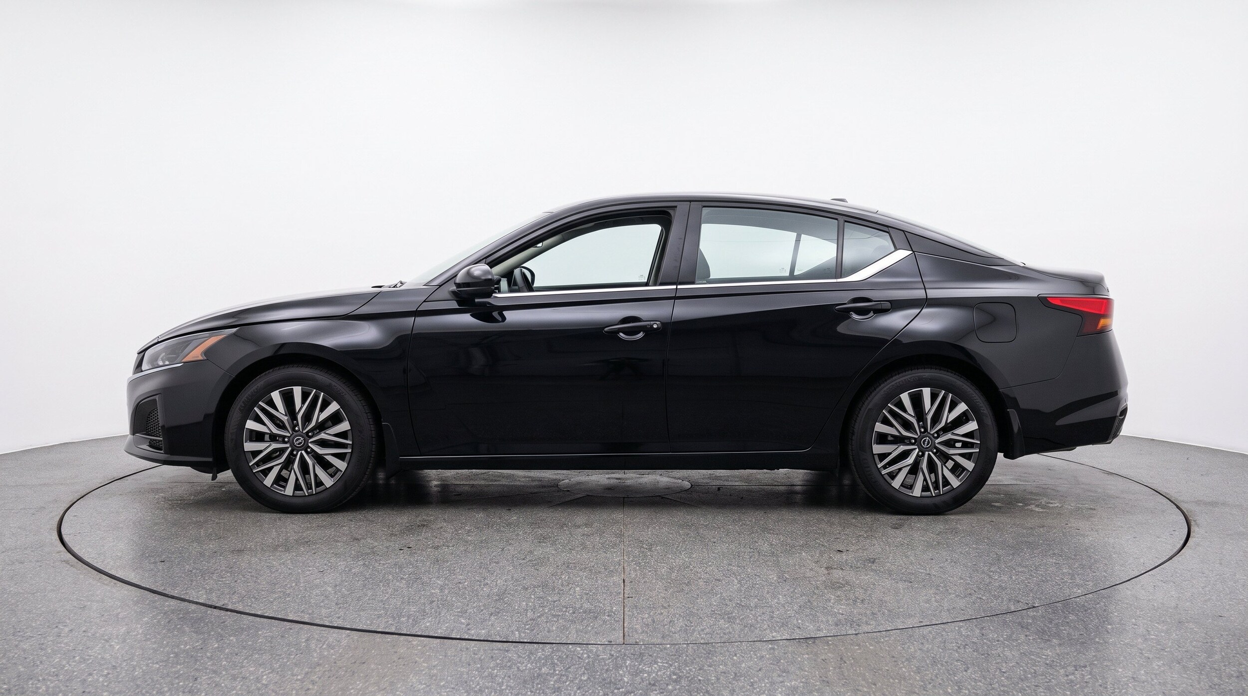 Thumbnail: 2026 Nissan Altima - 5