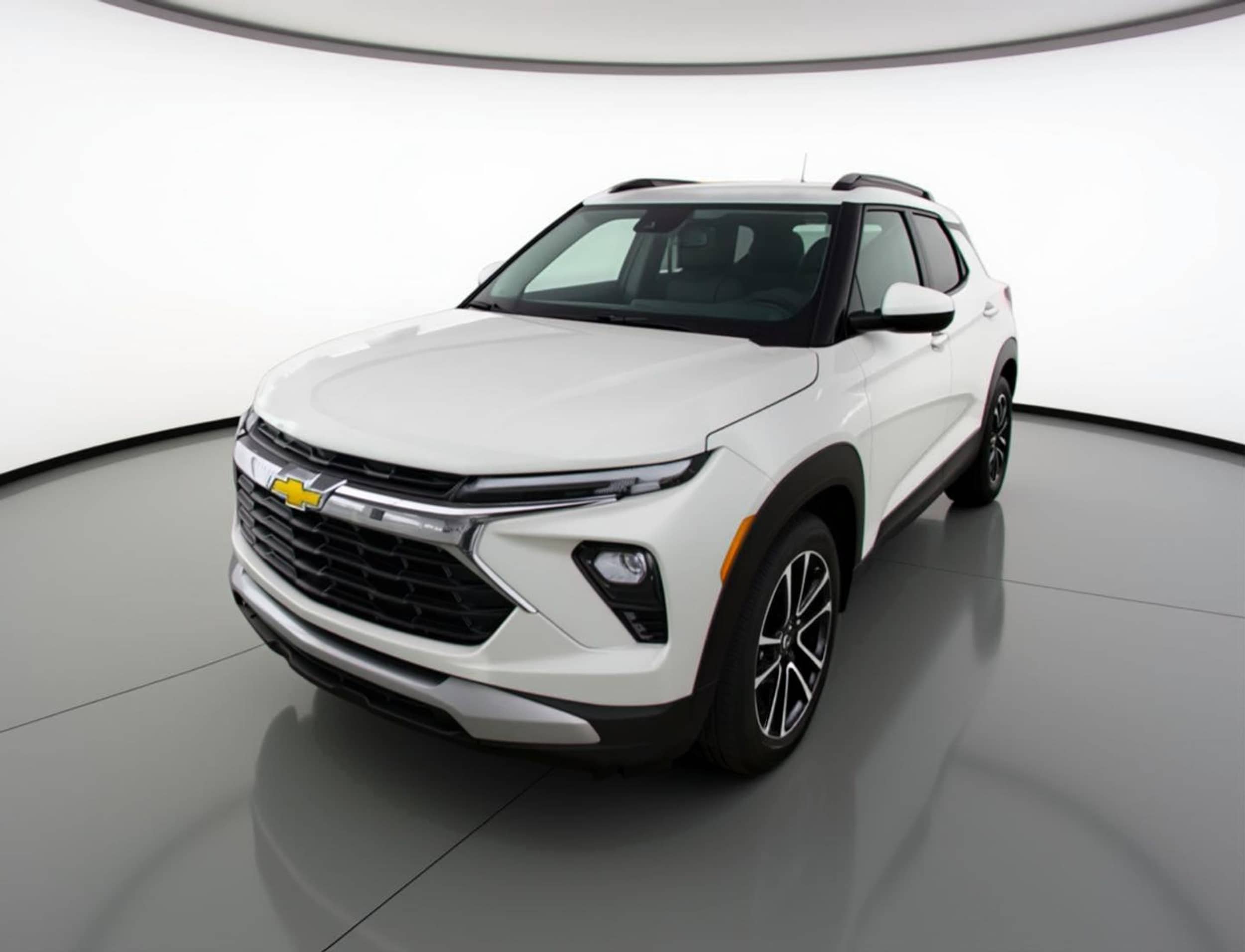 Thumbnail: 2025 Chevrolet TrailBlazer - 3