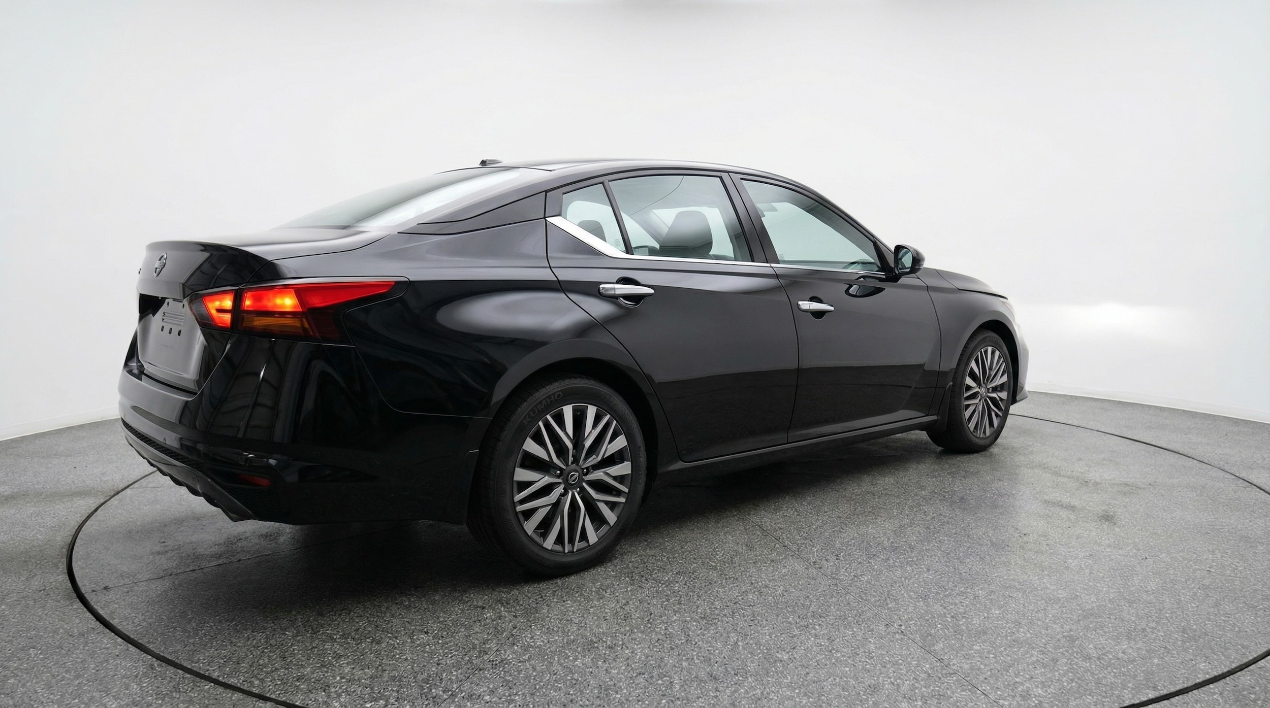 Thumbnail: 2025 Nissan Altima - 7