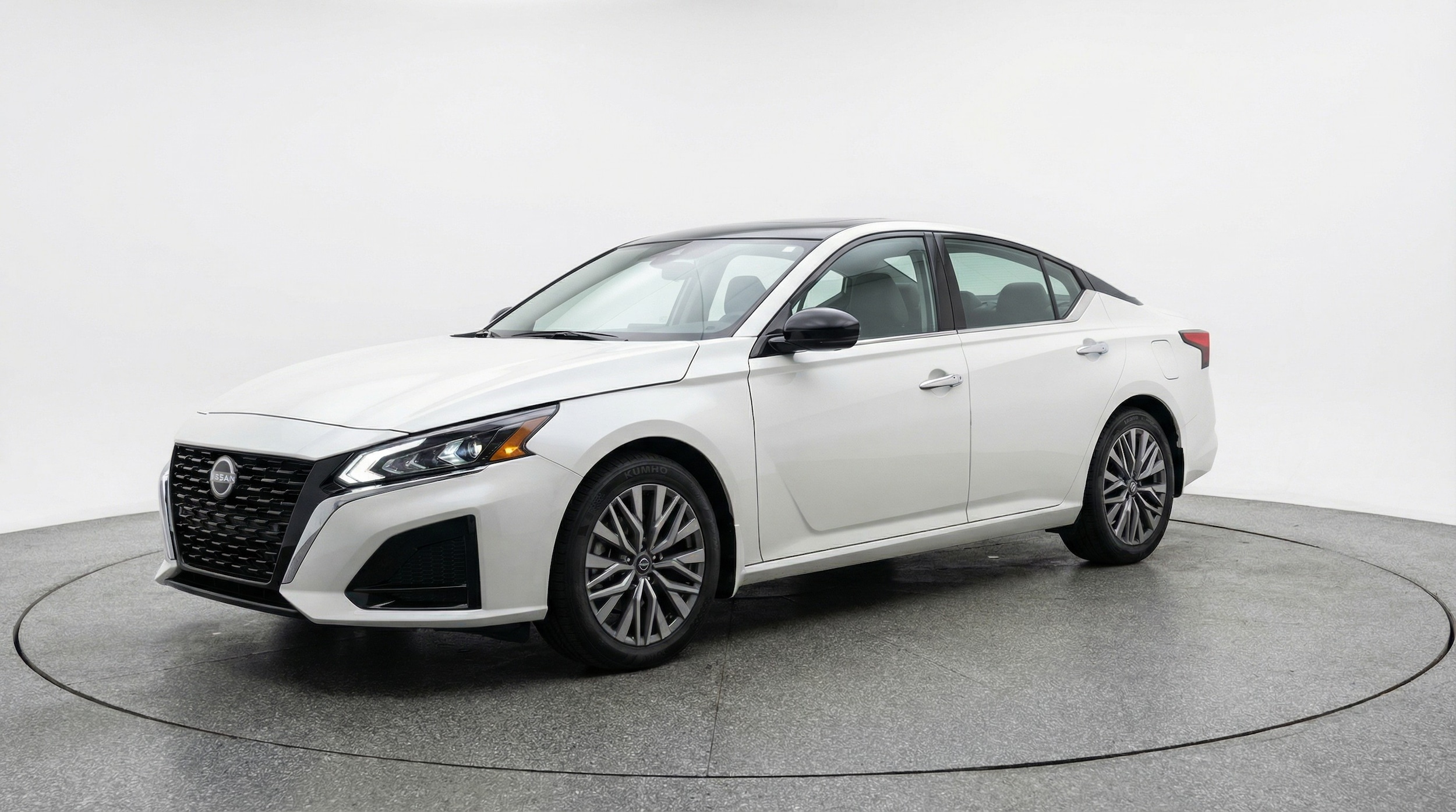 Thumbnail: 2025 Nissan Altima - 3