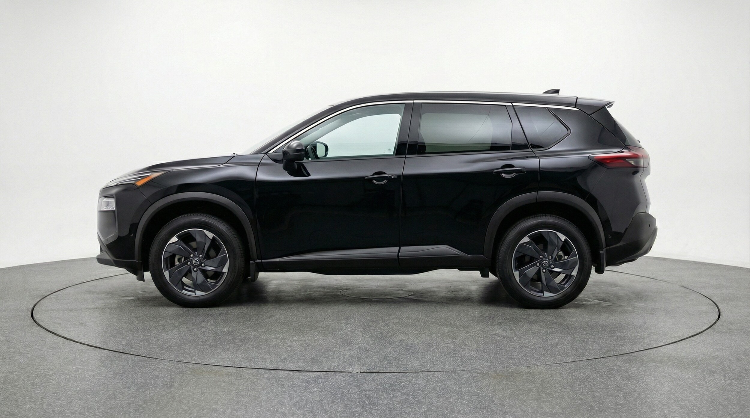 Thumbnail: 2025 Nissan Rogue - 4