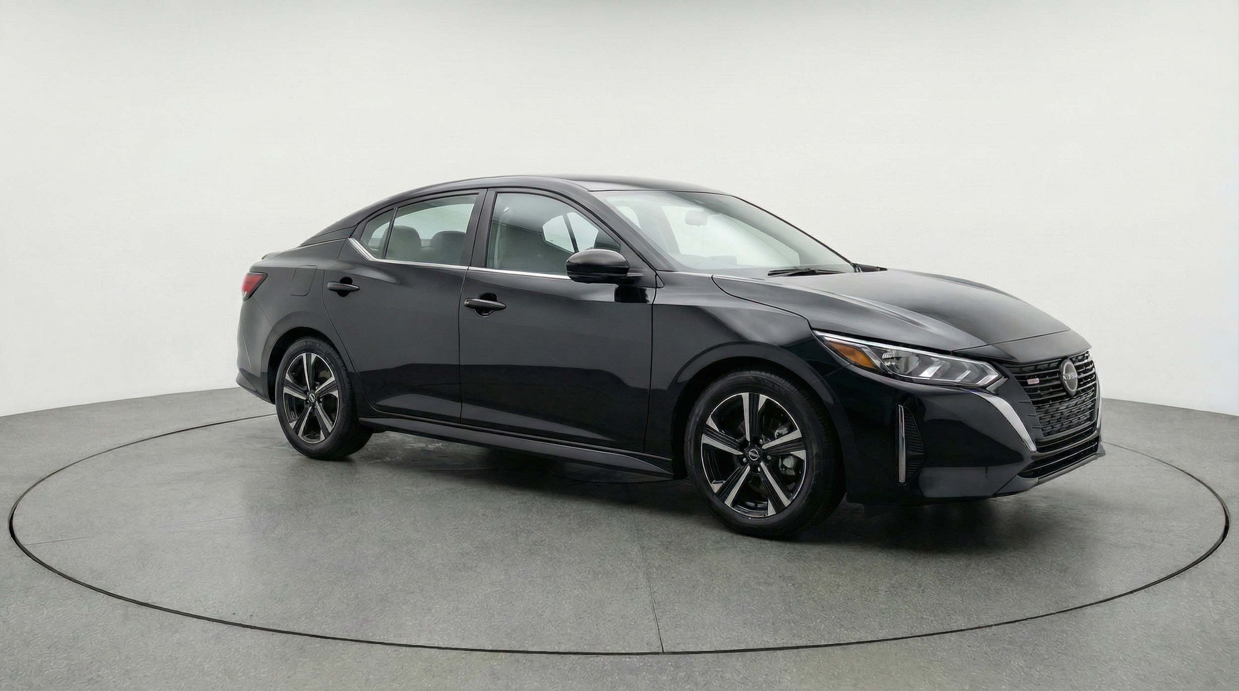 Thumbnail: 2025 Nissan Sentra - 1