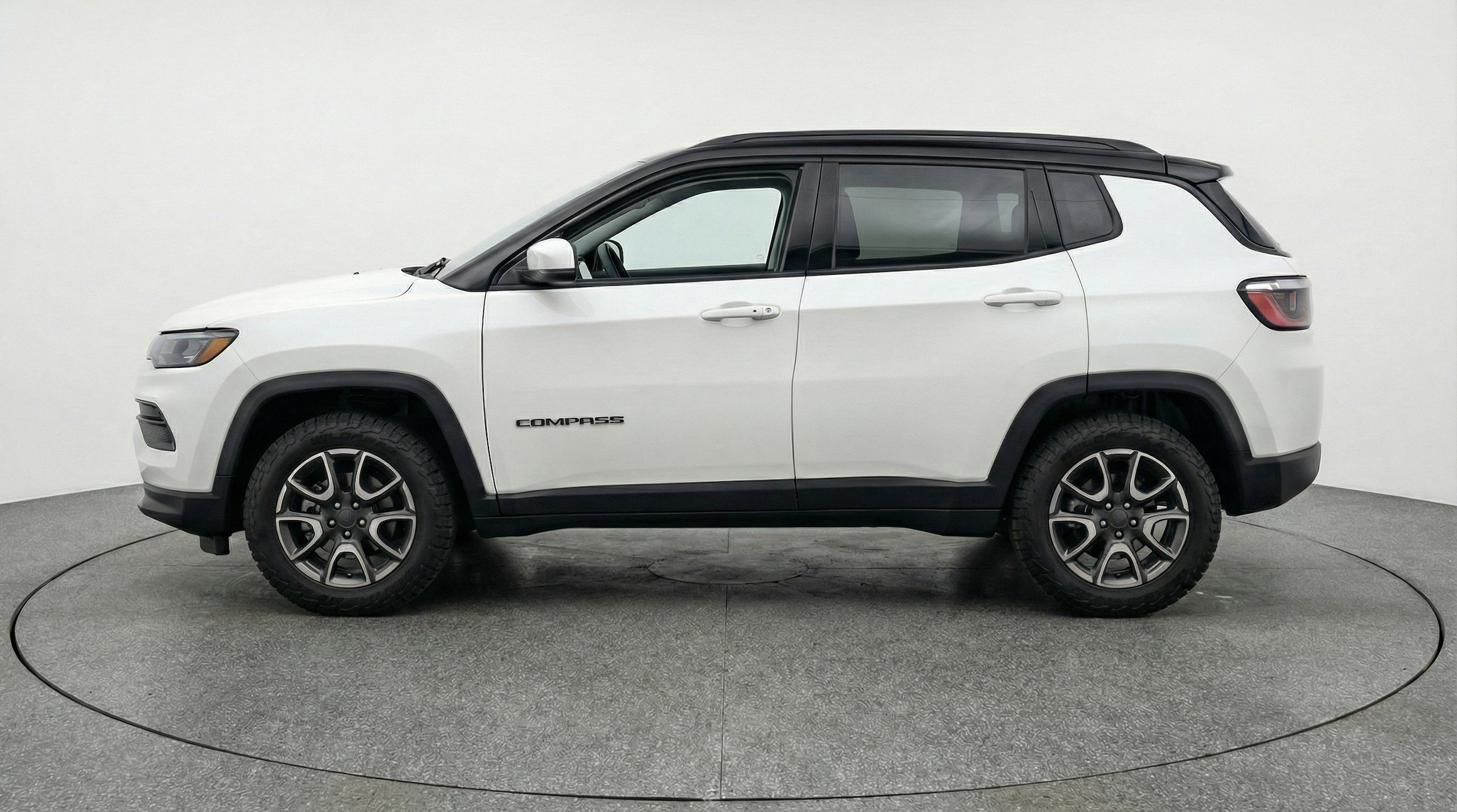Thumbnail: 2025 Jeep Compass - 5