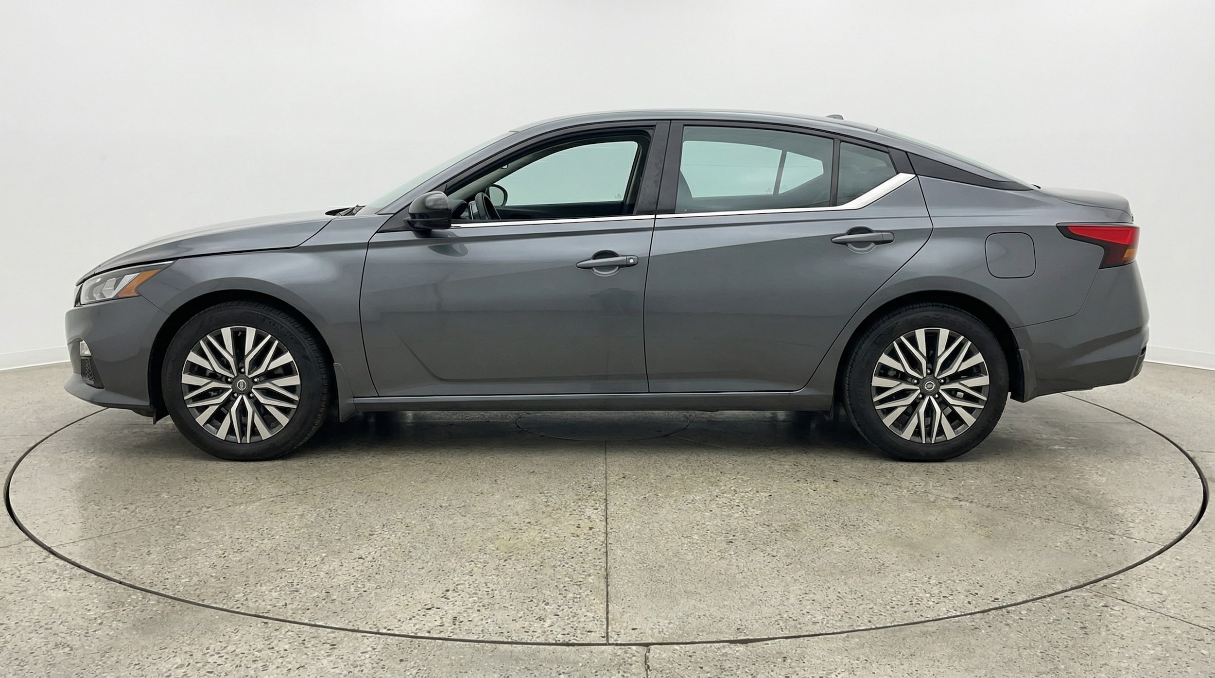 Thumbnail: 2025 Nissan Altima - 4