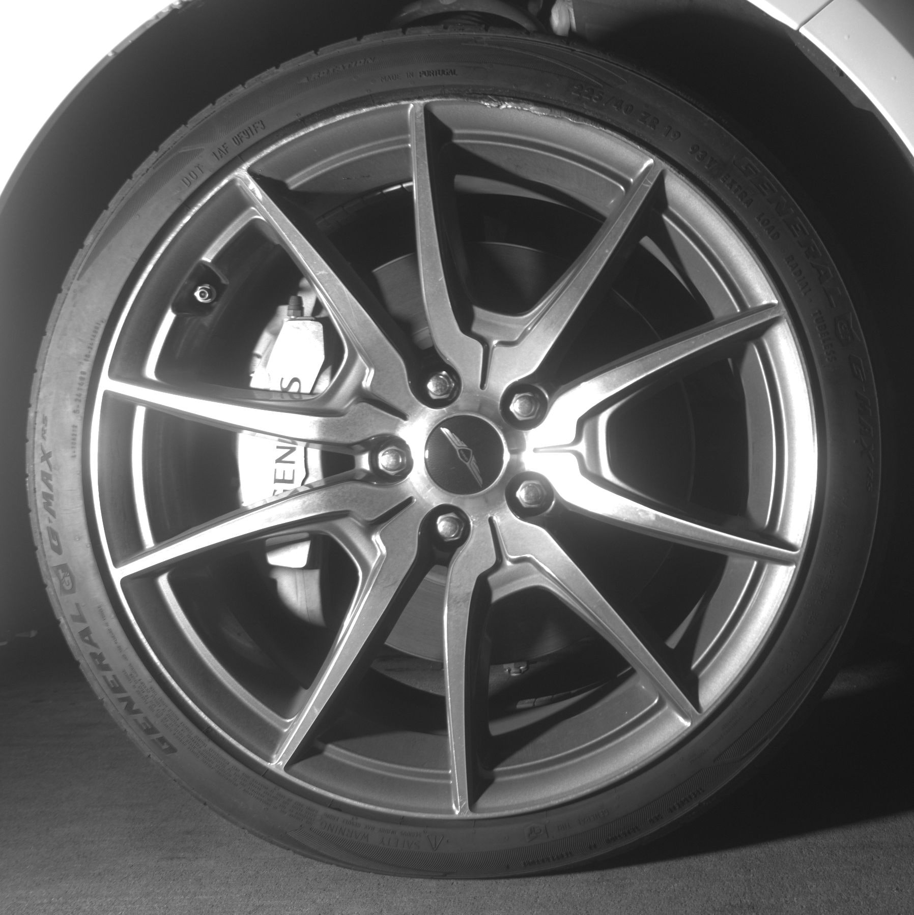 Thumbnail: 2025 Genesis G70 - 10