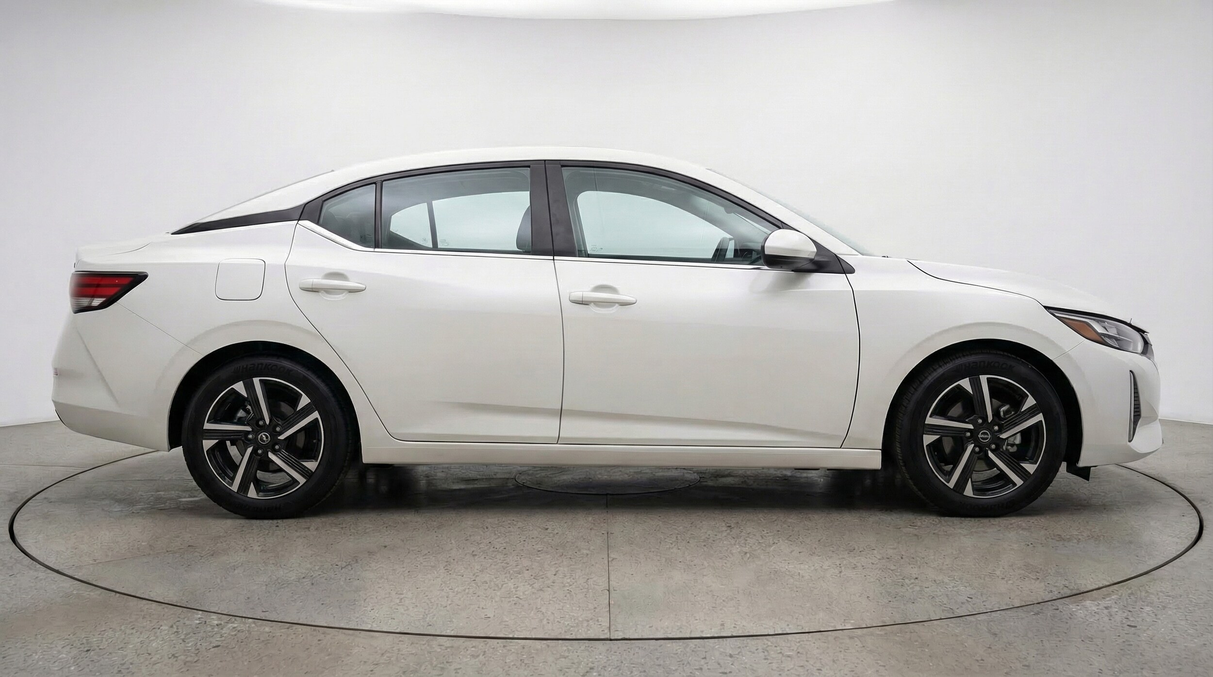 Thumbnail: 2025 Nissan Sentra - 8