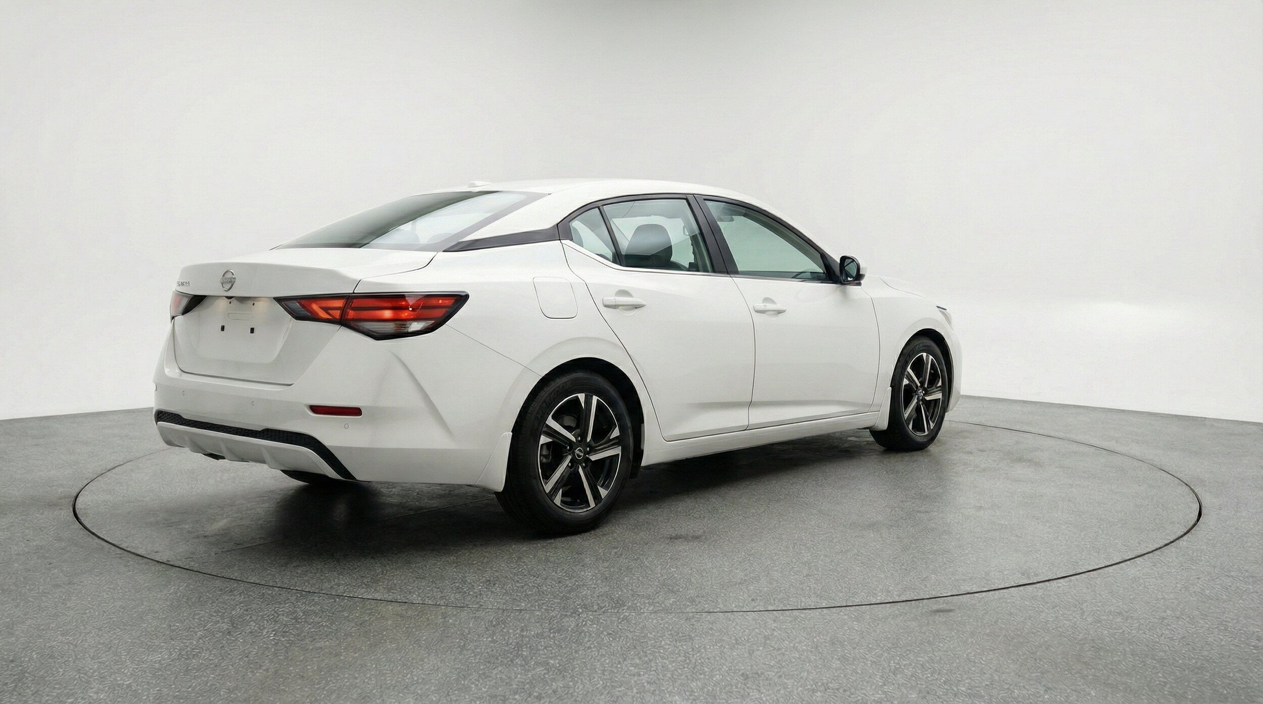 Thumbnail: 2025 Nissan Sentra - 9
