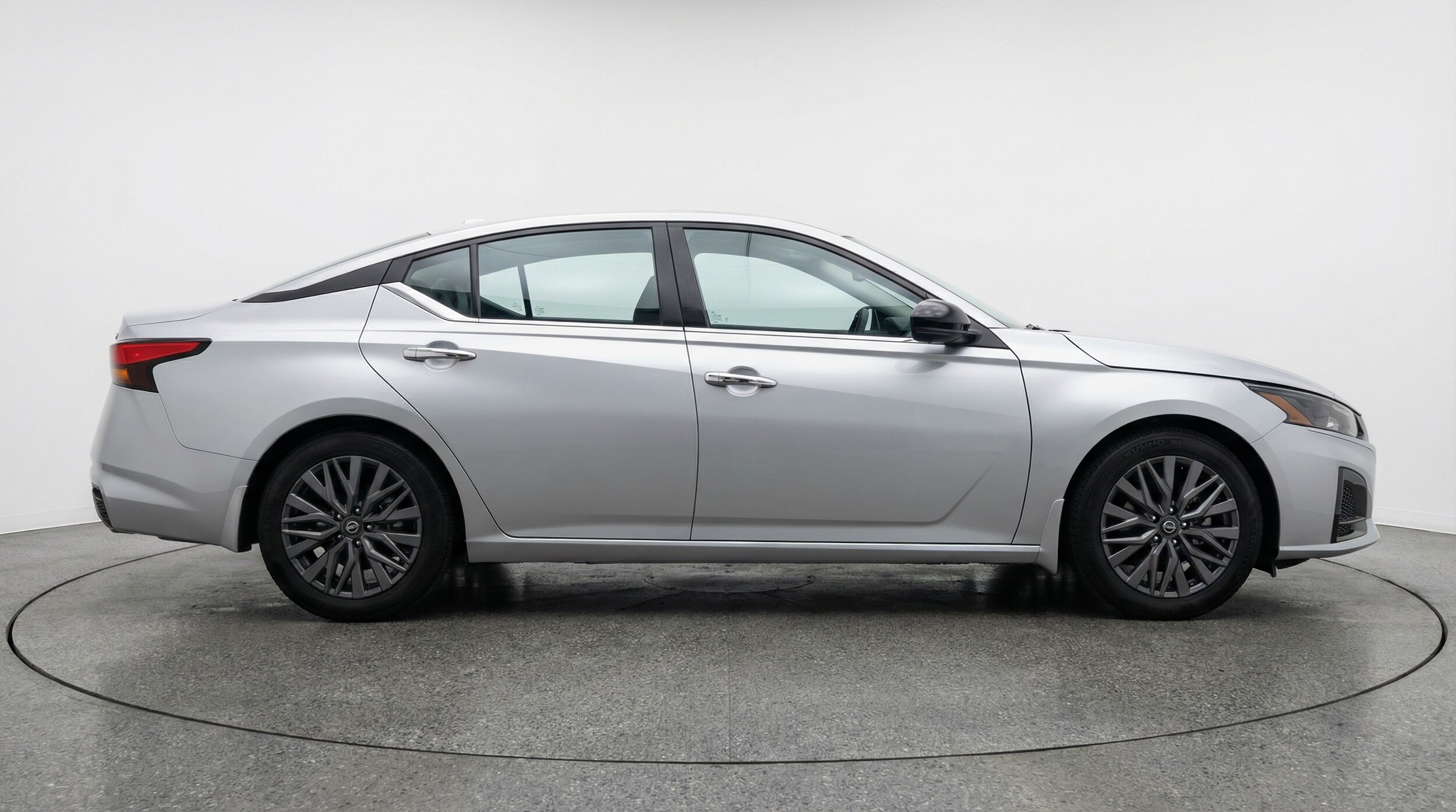 Thumbnail: 2025 Nissan Altima - 8