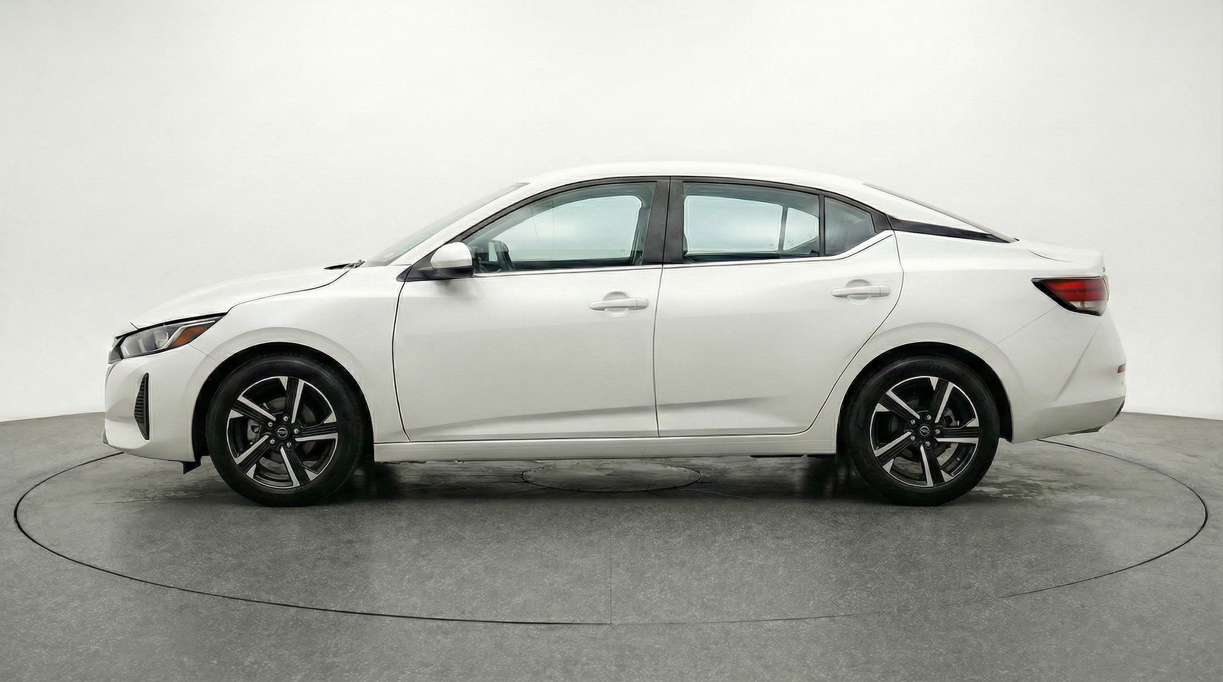 Thumbnail: 2025 Nissan Sentra - 5