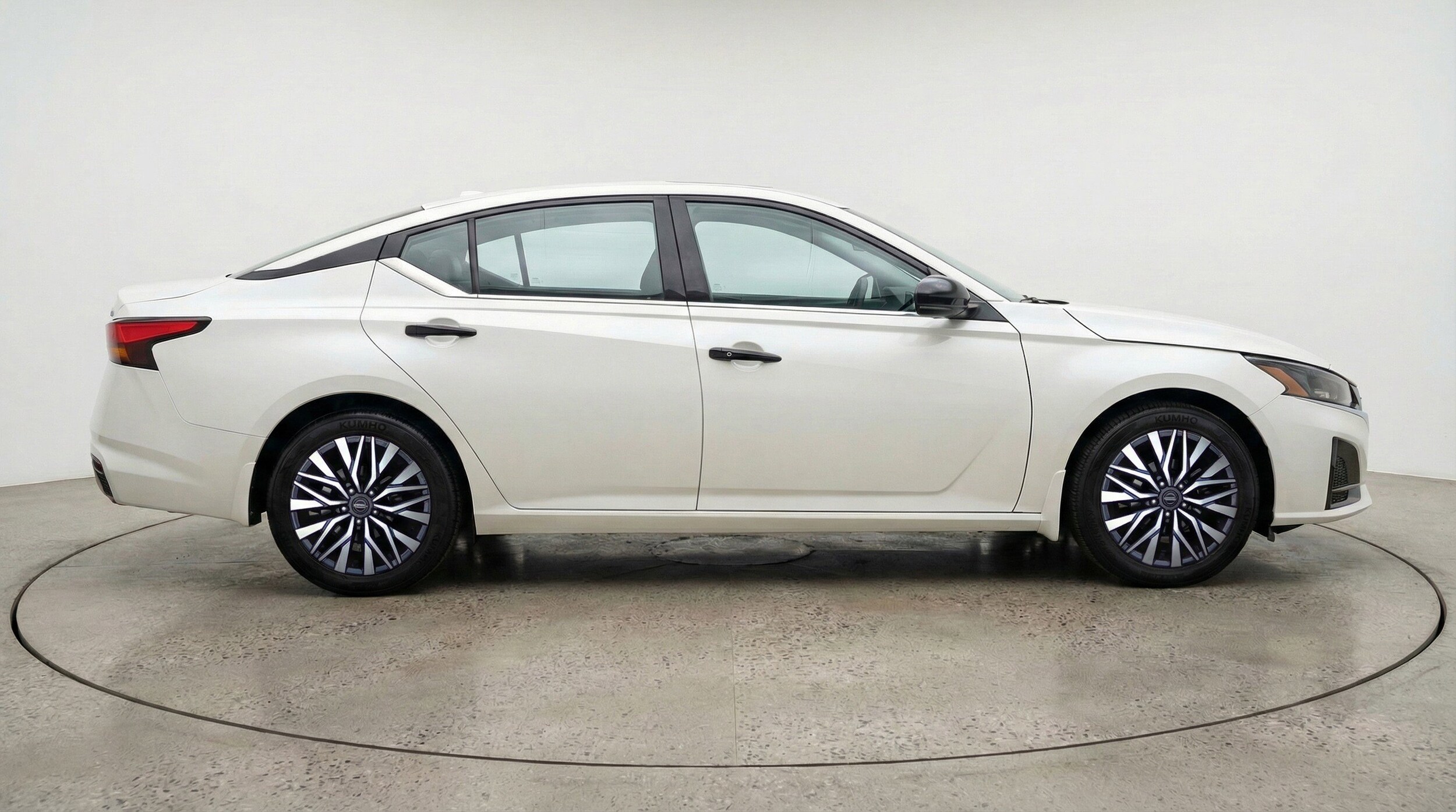 Thumbnail: 2025 Nissan Altima - 11