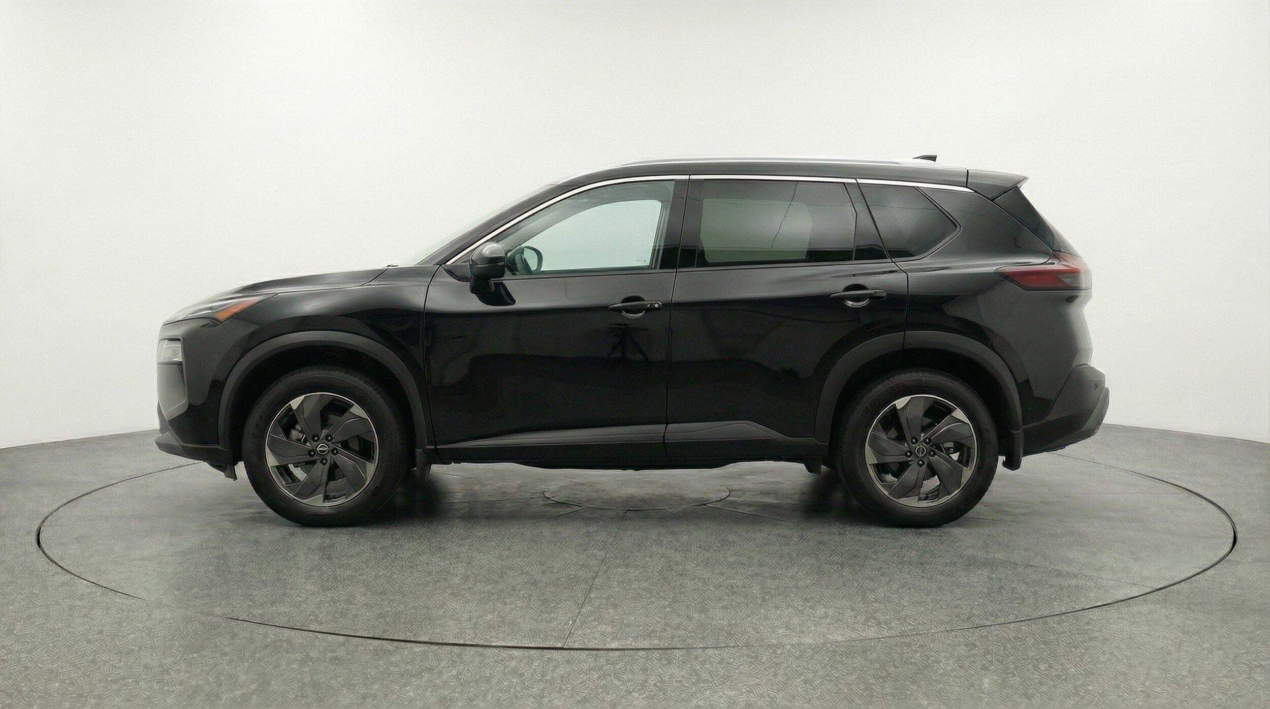 Thumbnail: 2025 Nissan Rogue - 5