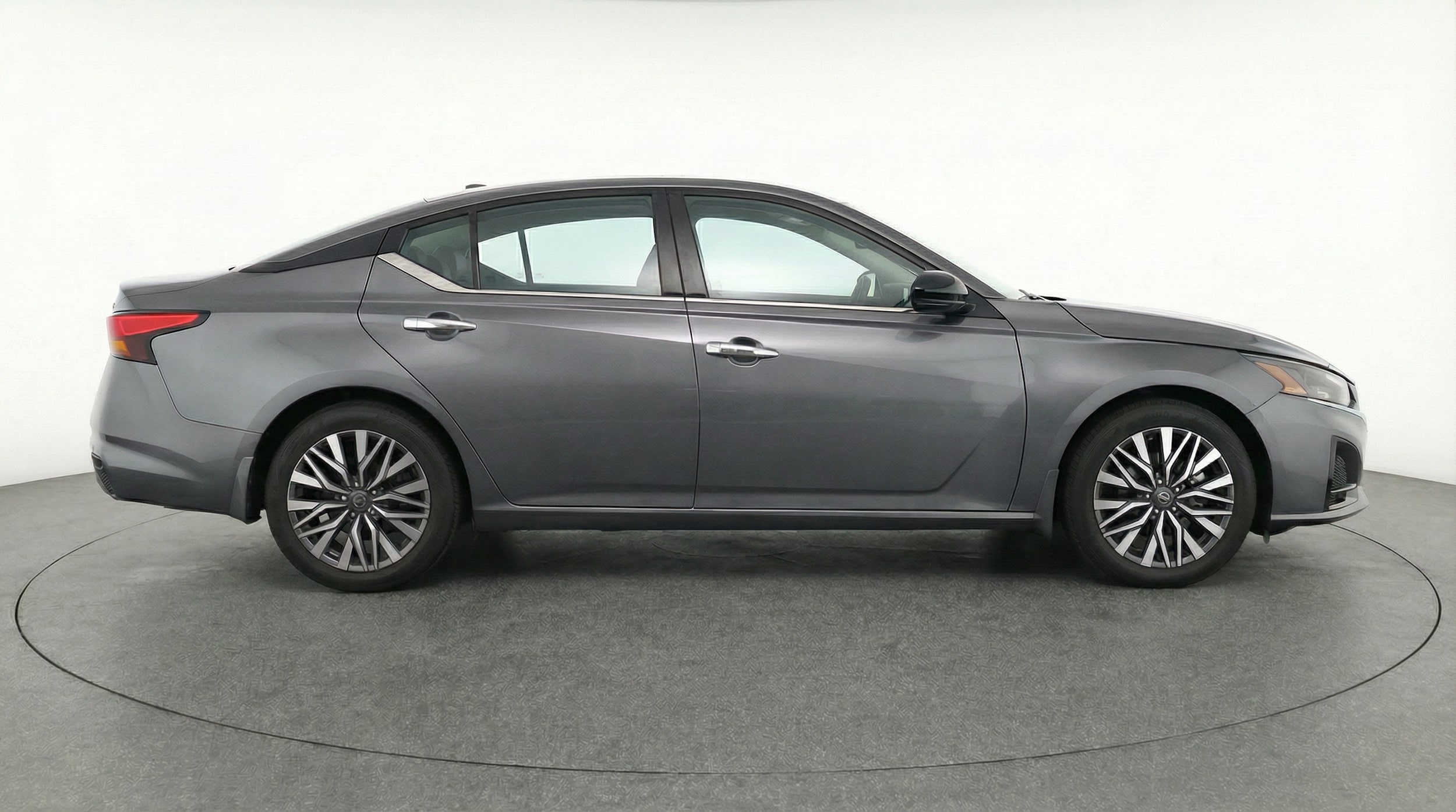 Thumbnail: 2025 Nissan Altima - 8