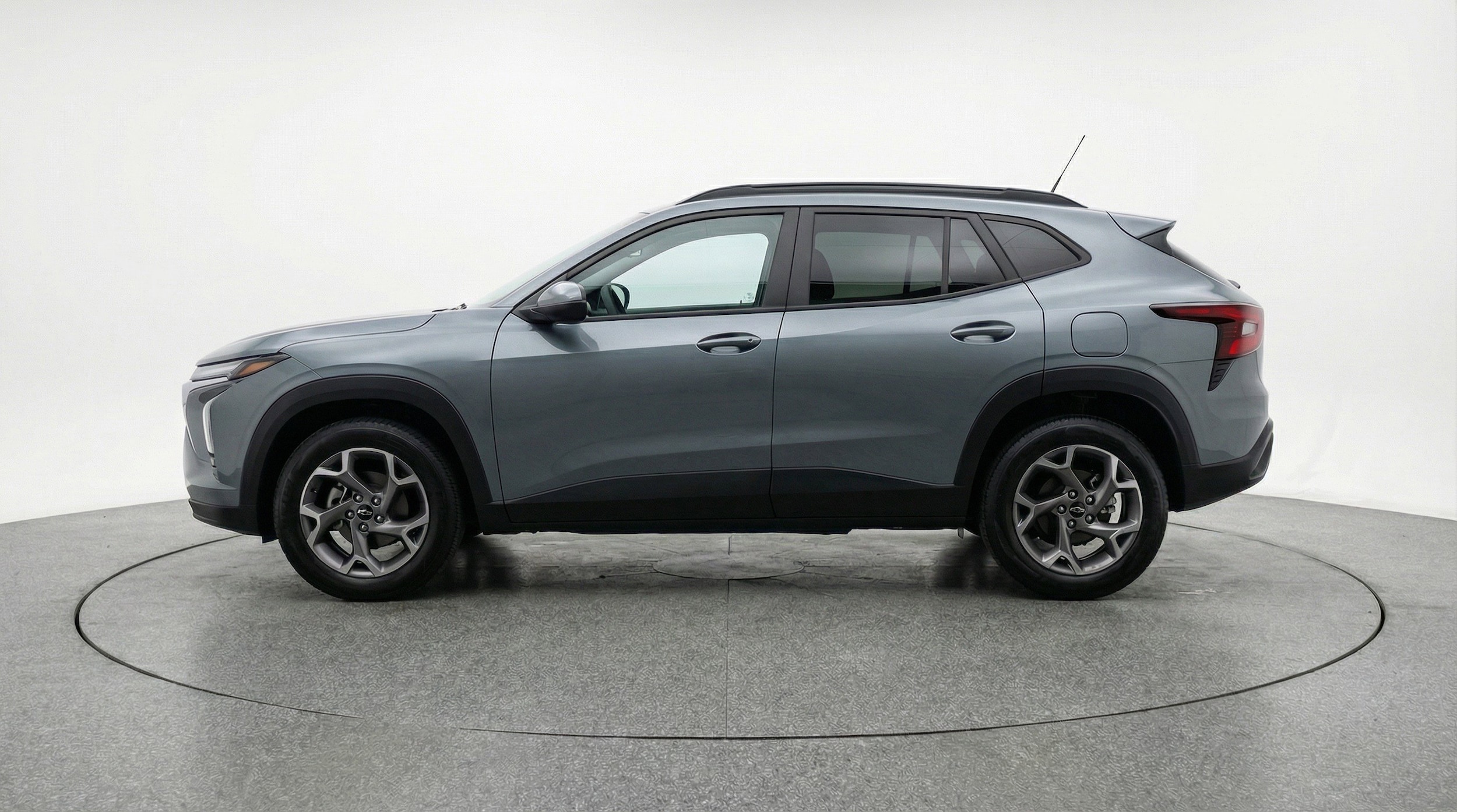 Thumbnail: 2025 Chevrolet Trax - 5