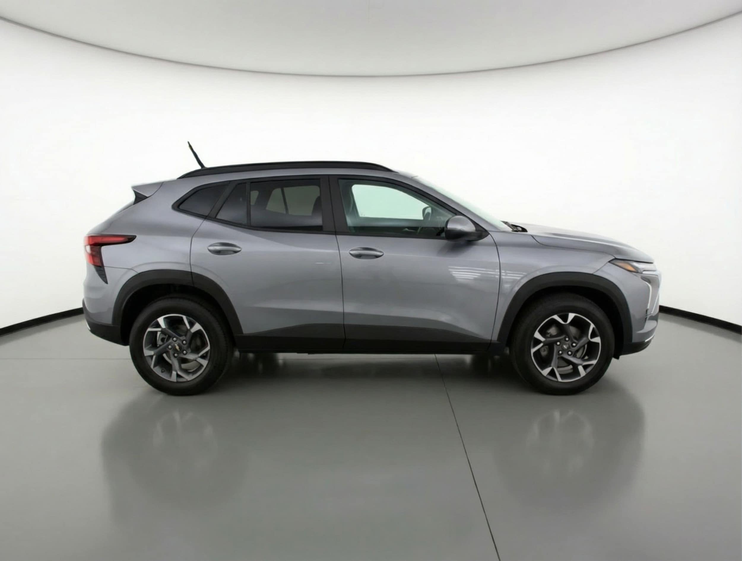 Thumbnail: 2025 Chevrolet Trax - 8