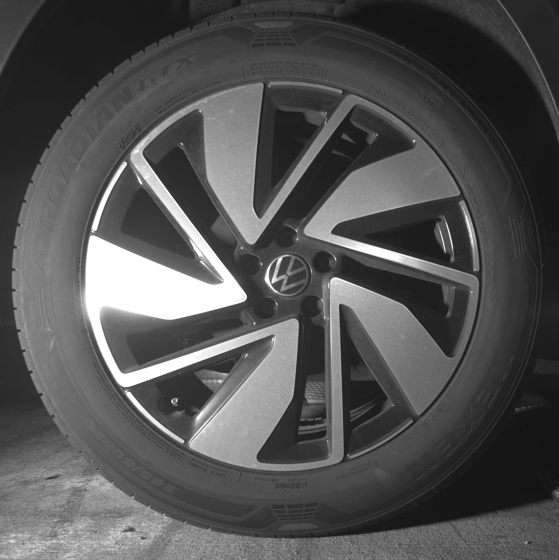 Thumbnail: 2025 Volkswagen Atlas - 12