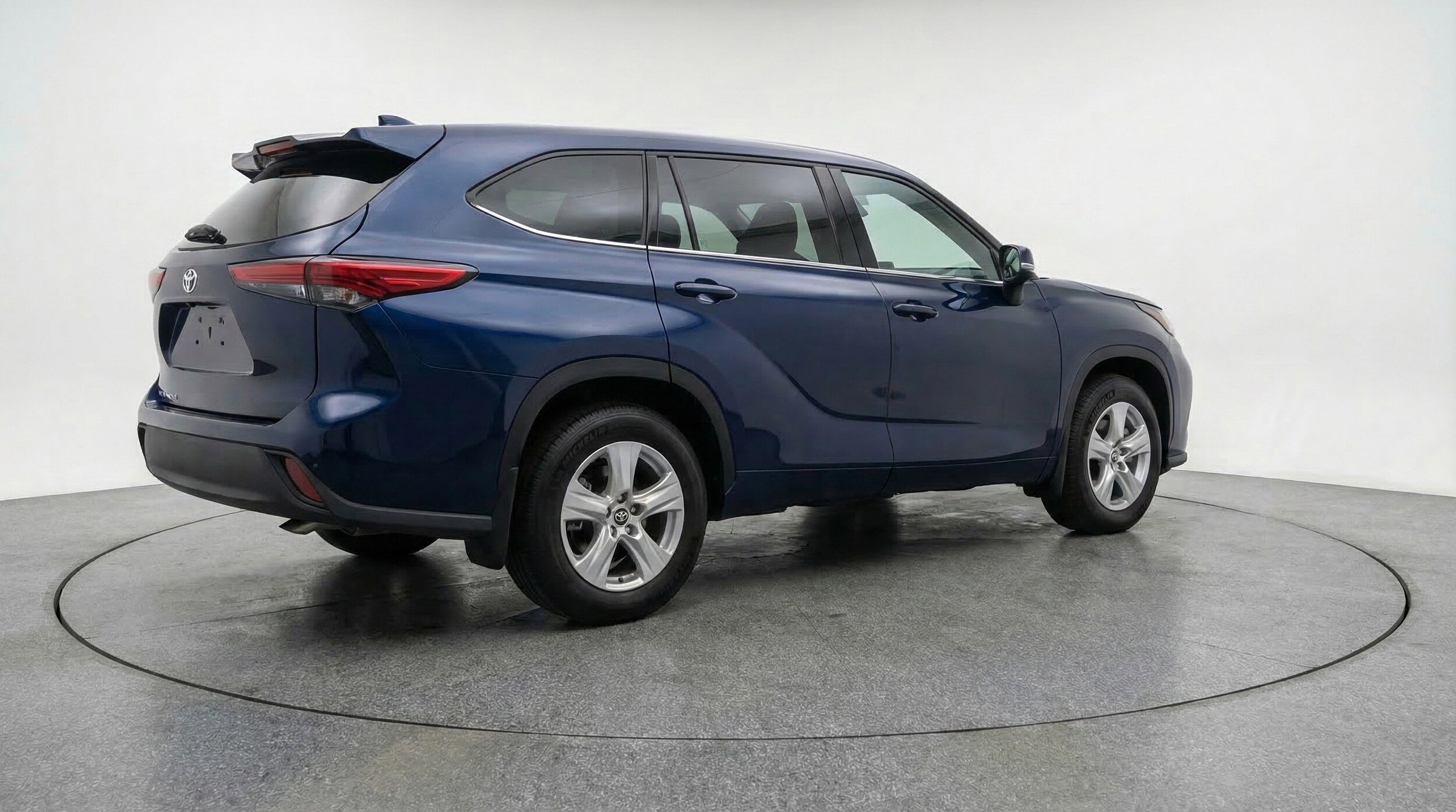 Thumbnail: 2025 Toyota Highlander - 9