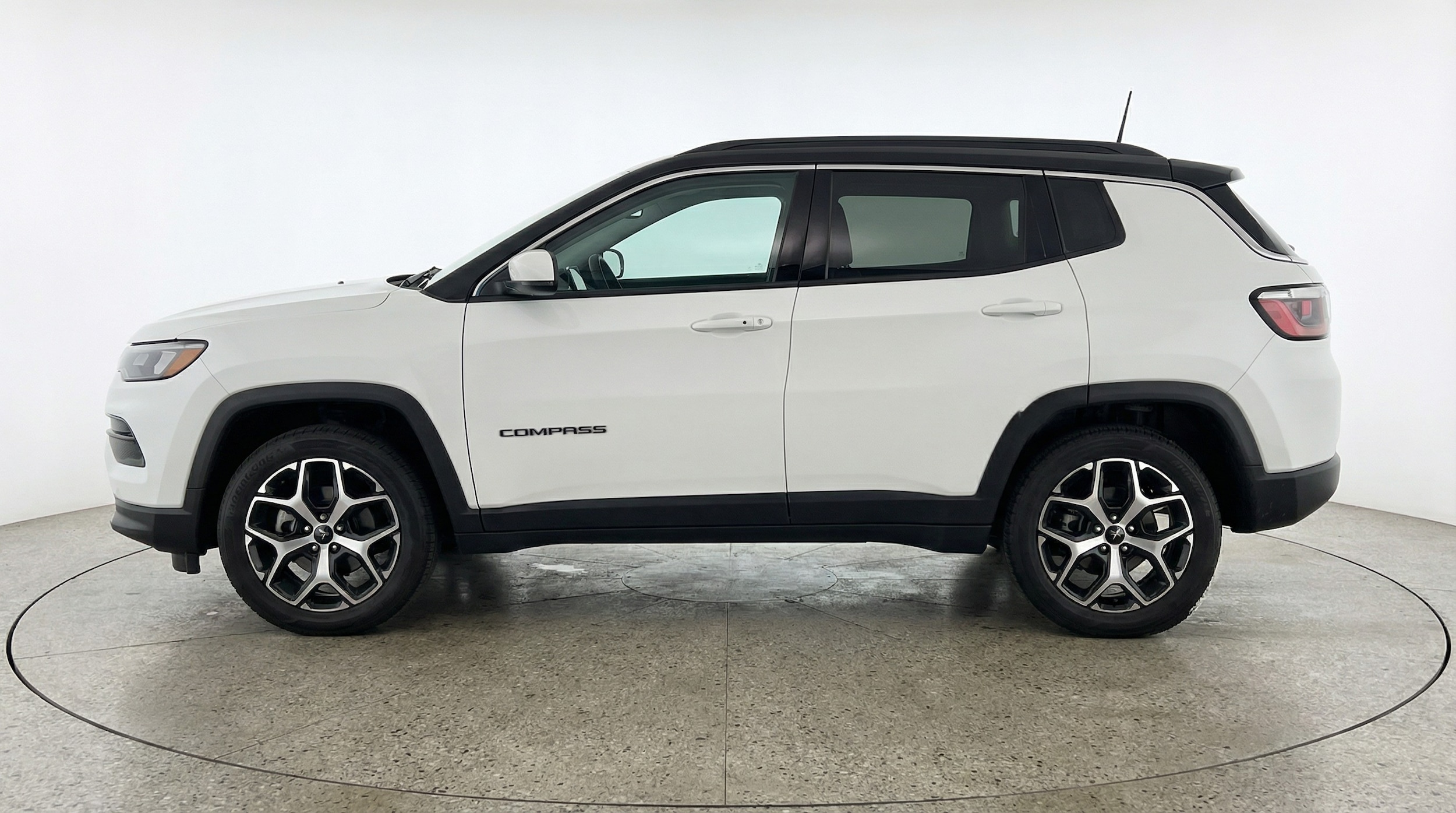 Thumbnail: 2025 Jeep Compass - 4