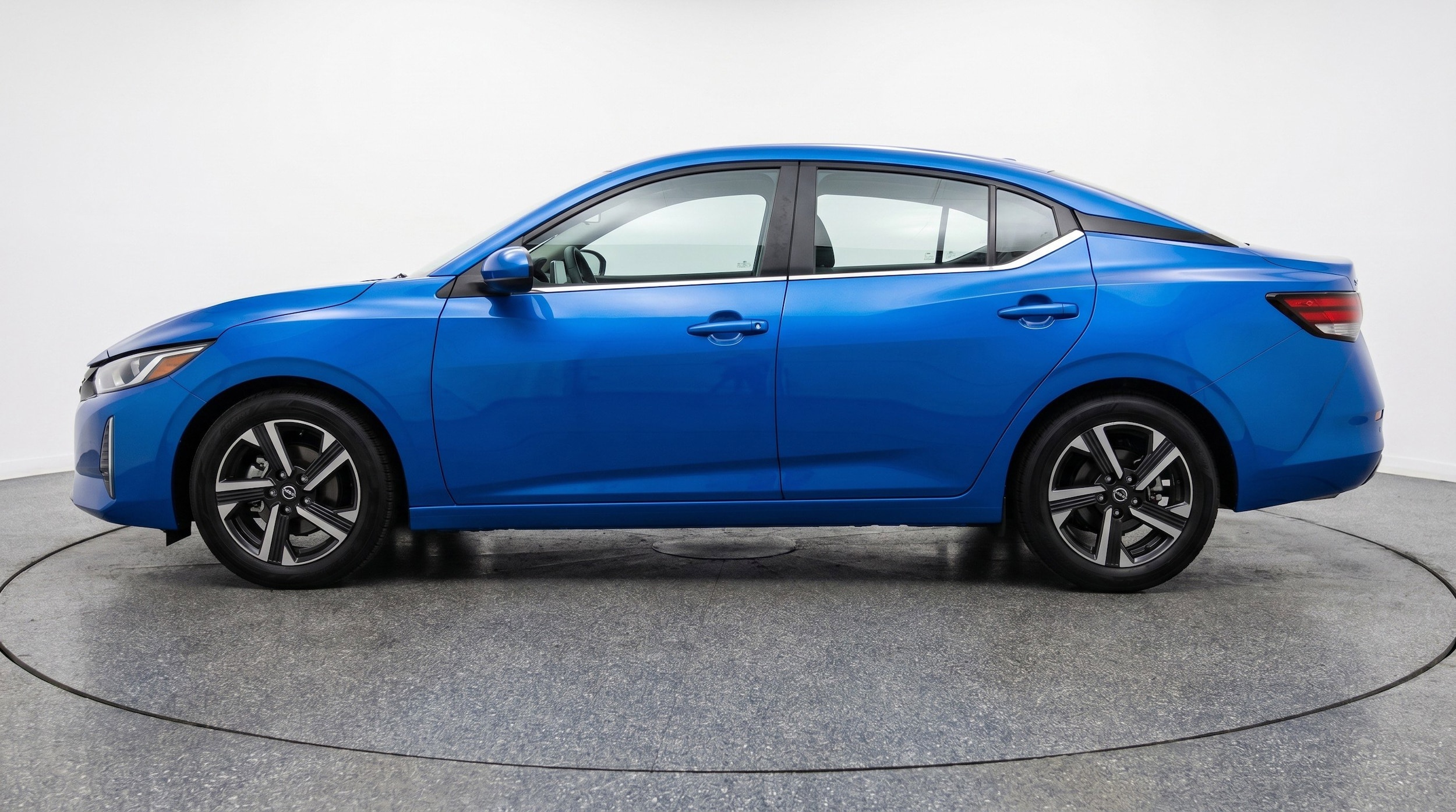 Thumbnail: 2025 Nissan Sentra - 5