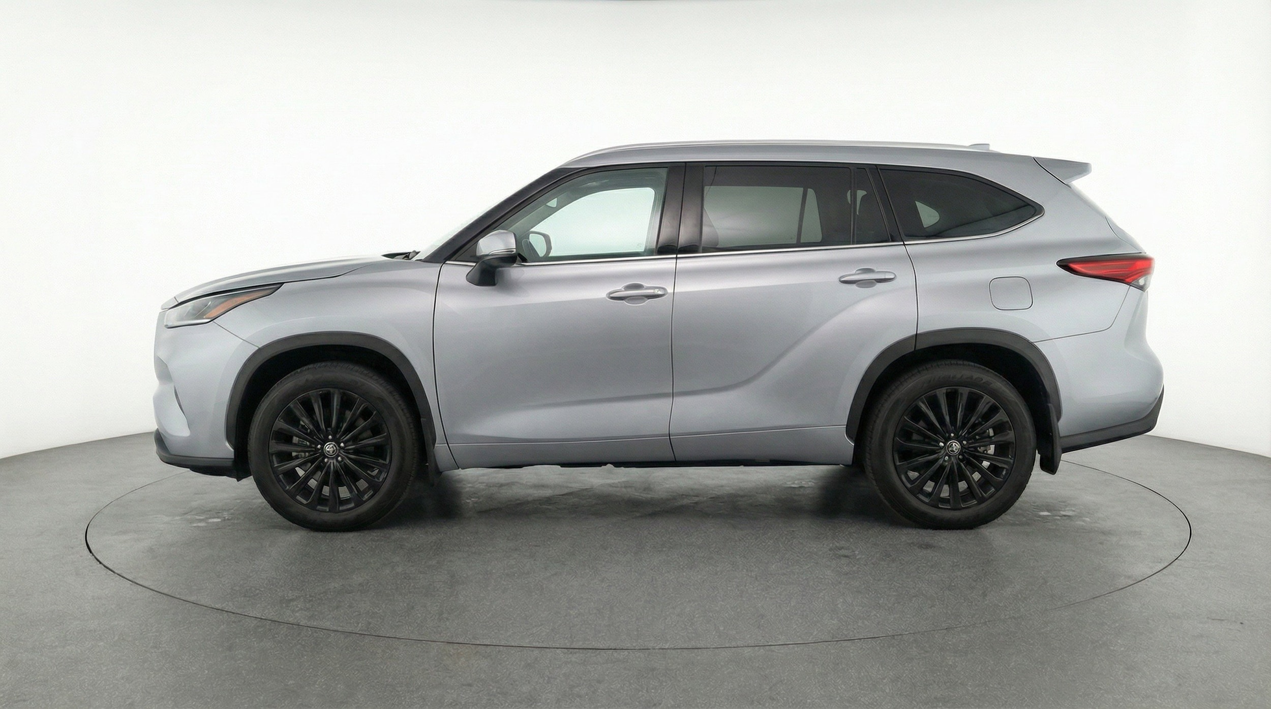 Thumbnail: 2025 Toyota Highlander - 5