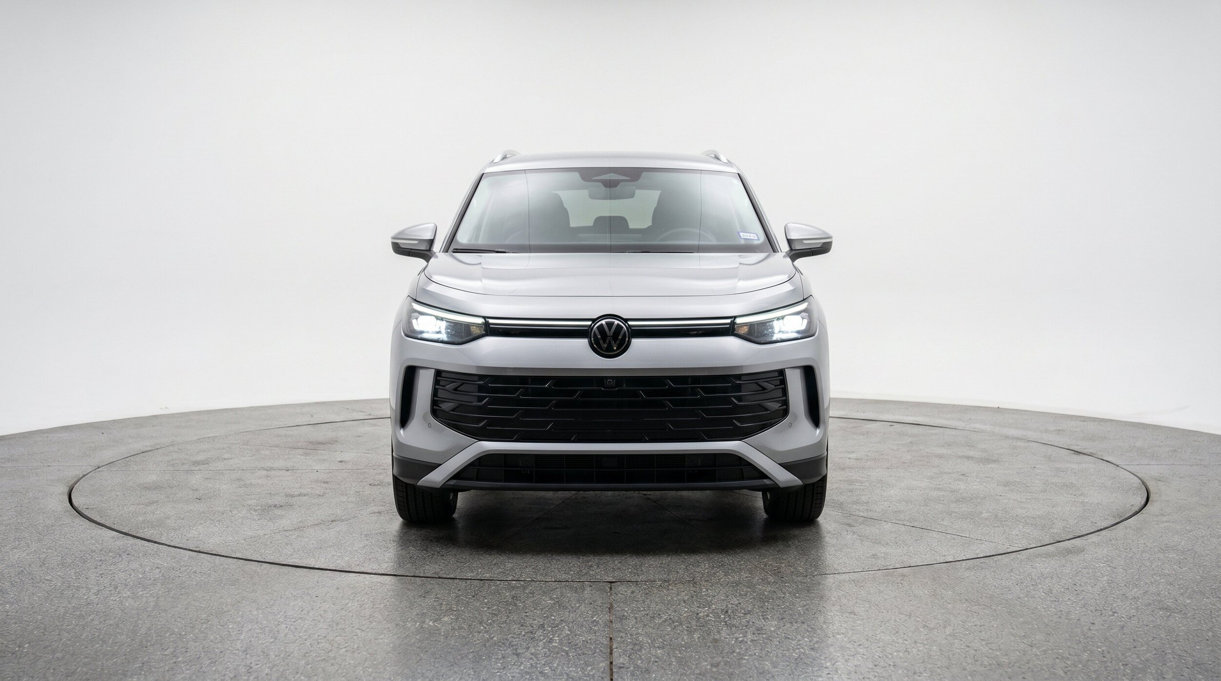 Thumbnail: 2026 Volkswagen Tiguan - 2