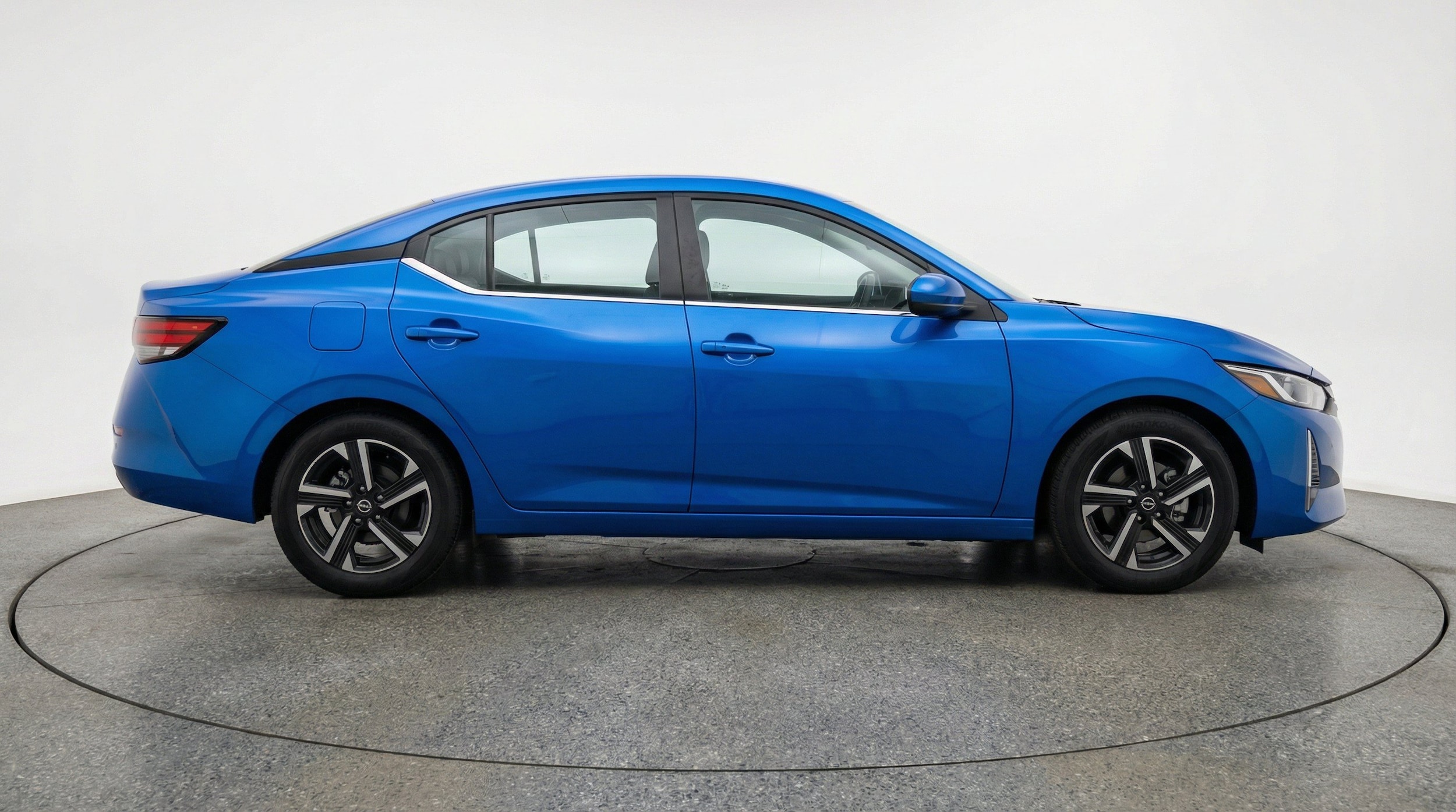 Thumbnail: 2025 Nissan Sentra - 11