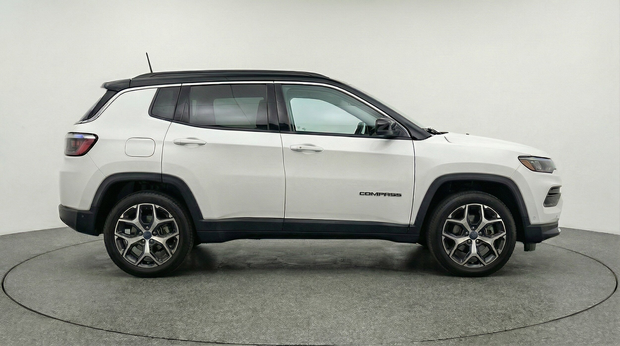Thumbnail: 2025 Jeep Compass - 11