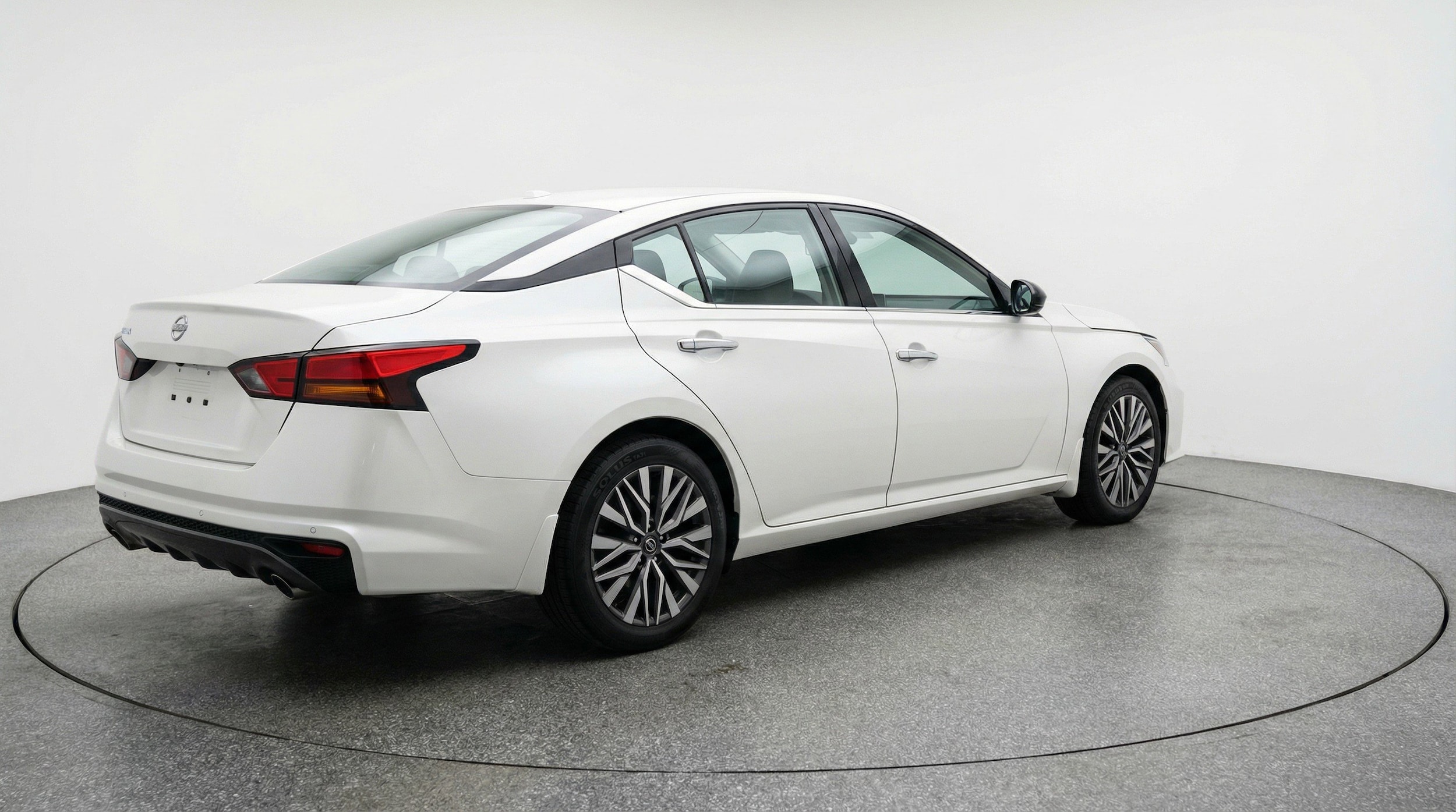 Thumbnail: 2025 Nissan Altima - 9