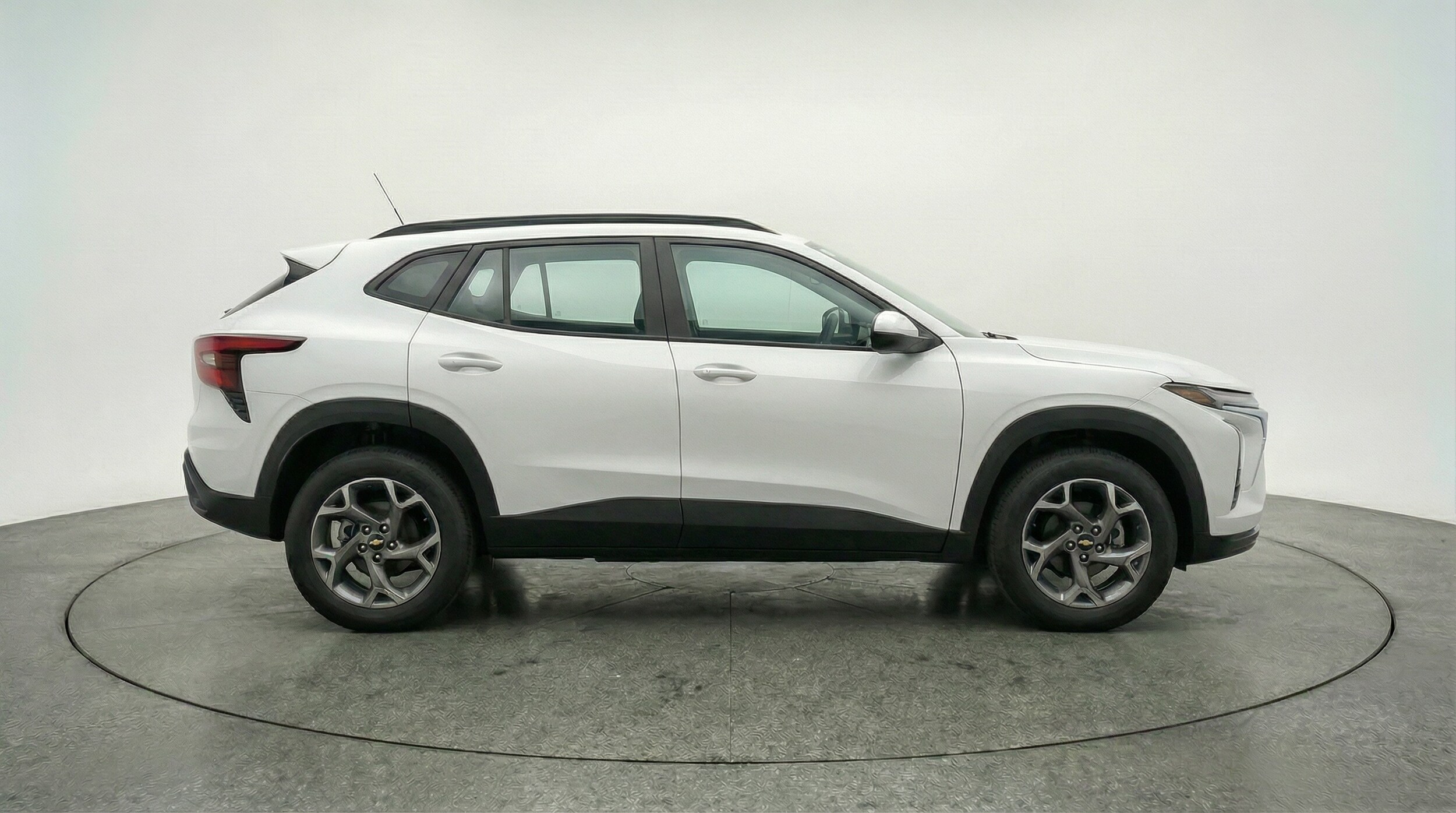 Thumbnail: 2025 Chevrolet Trax - 8