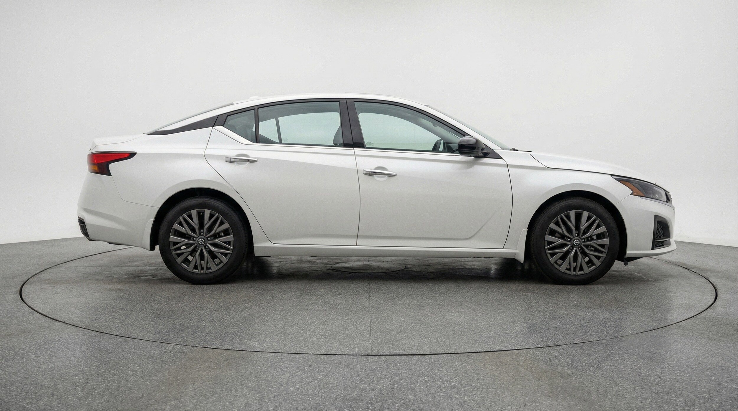 Thumbnail: 2025 Nissan Altima - 11