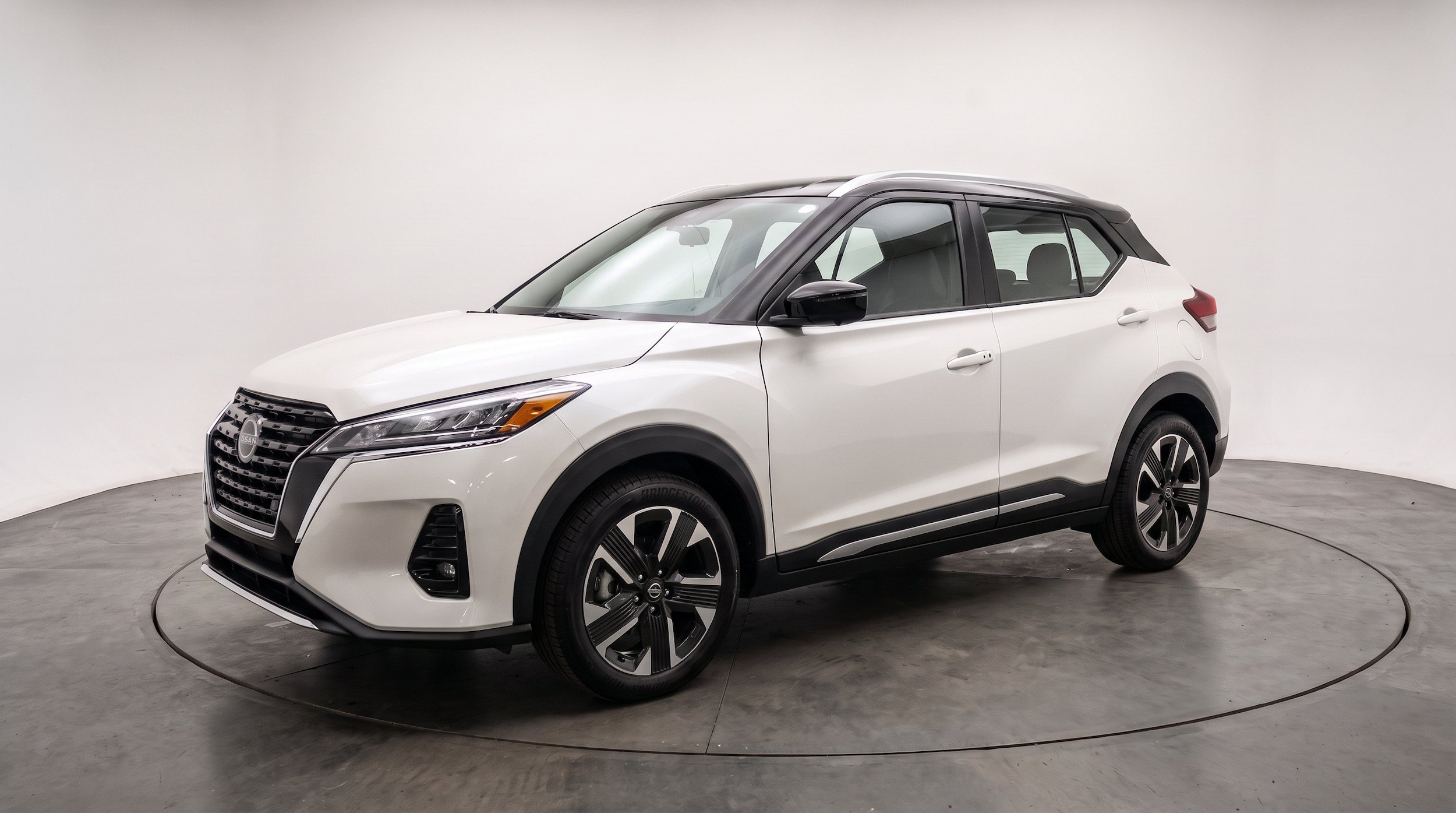Thumbnail: 2026 Nissan Kicks - 3