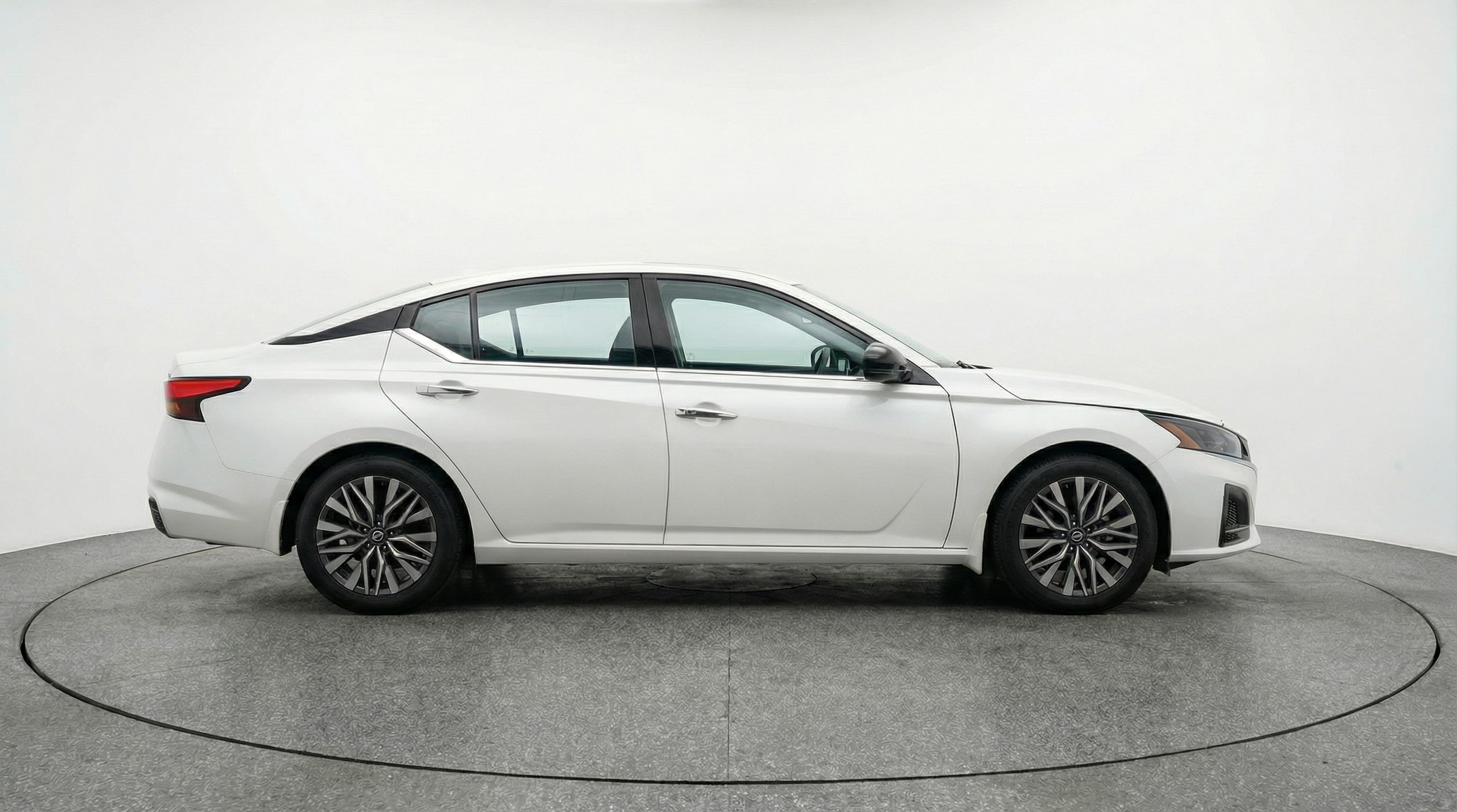 Thumbnail: 2025 Nissan Altima - 8