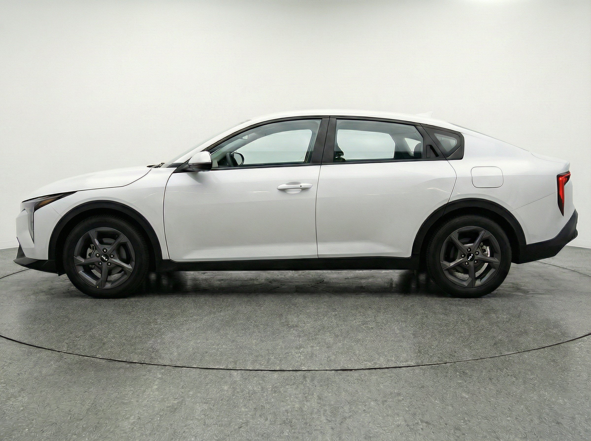 Thumbnail: 2025 Kia K4 - 5