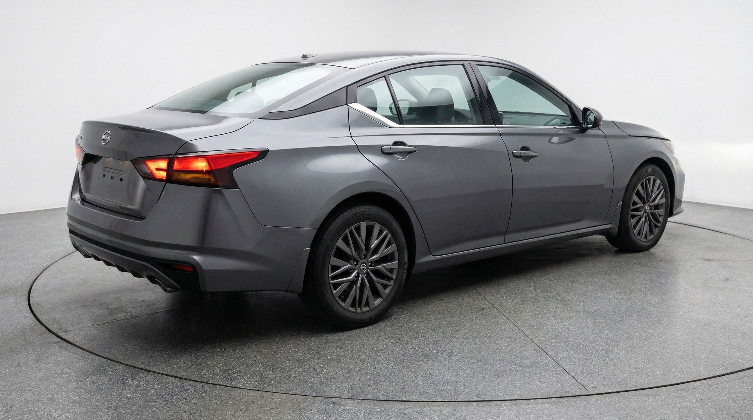 Thumbnail: 2025 Nissan Altima - 9