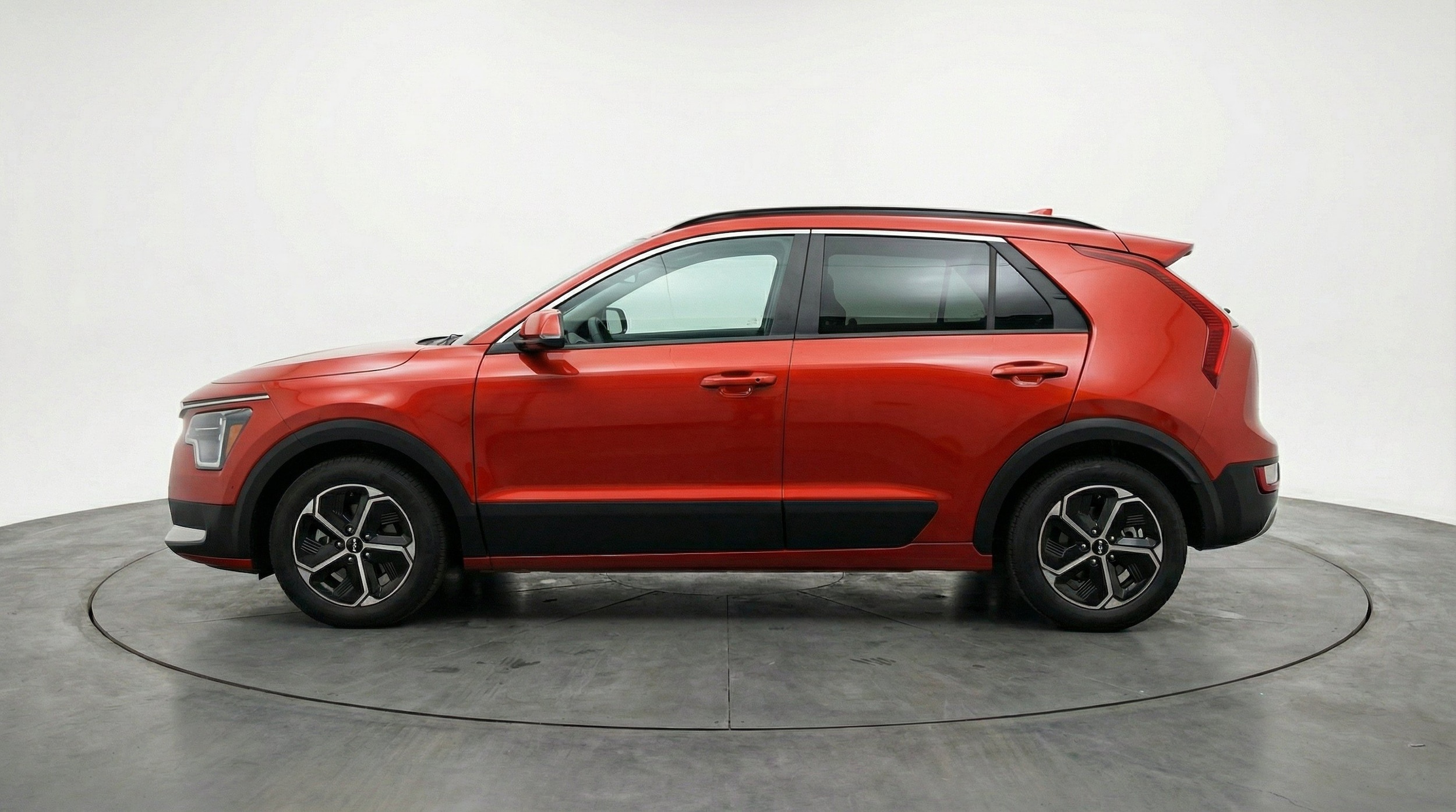 Thumbnail: 2026 Kia Niro - 5
