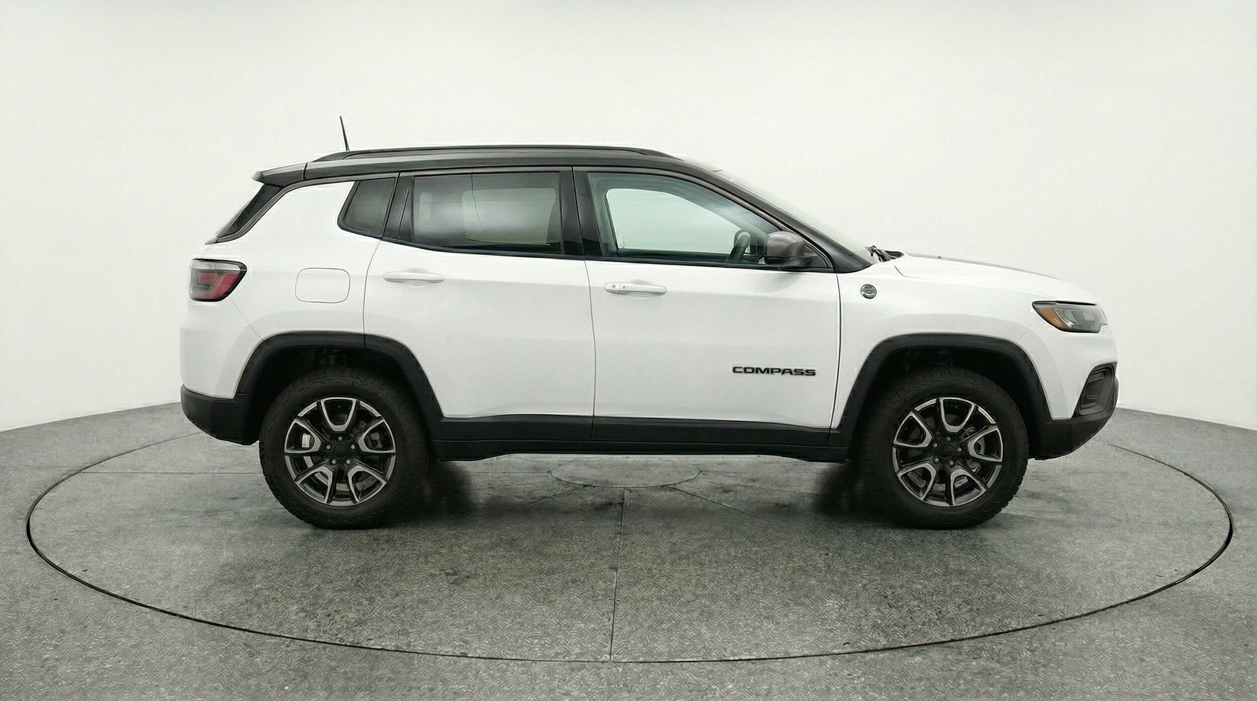 Thumbnail: 2025 Jeep Compass - 11